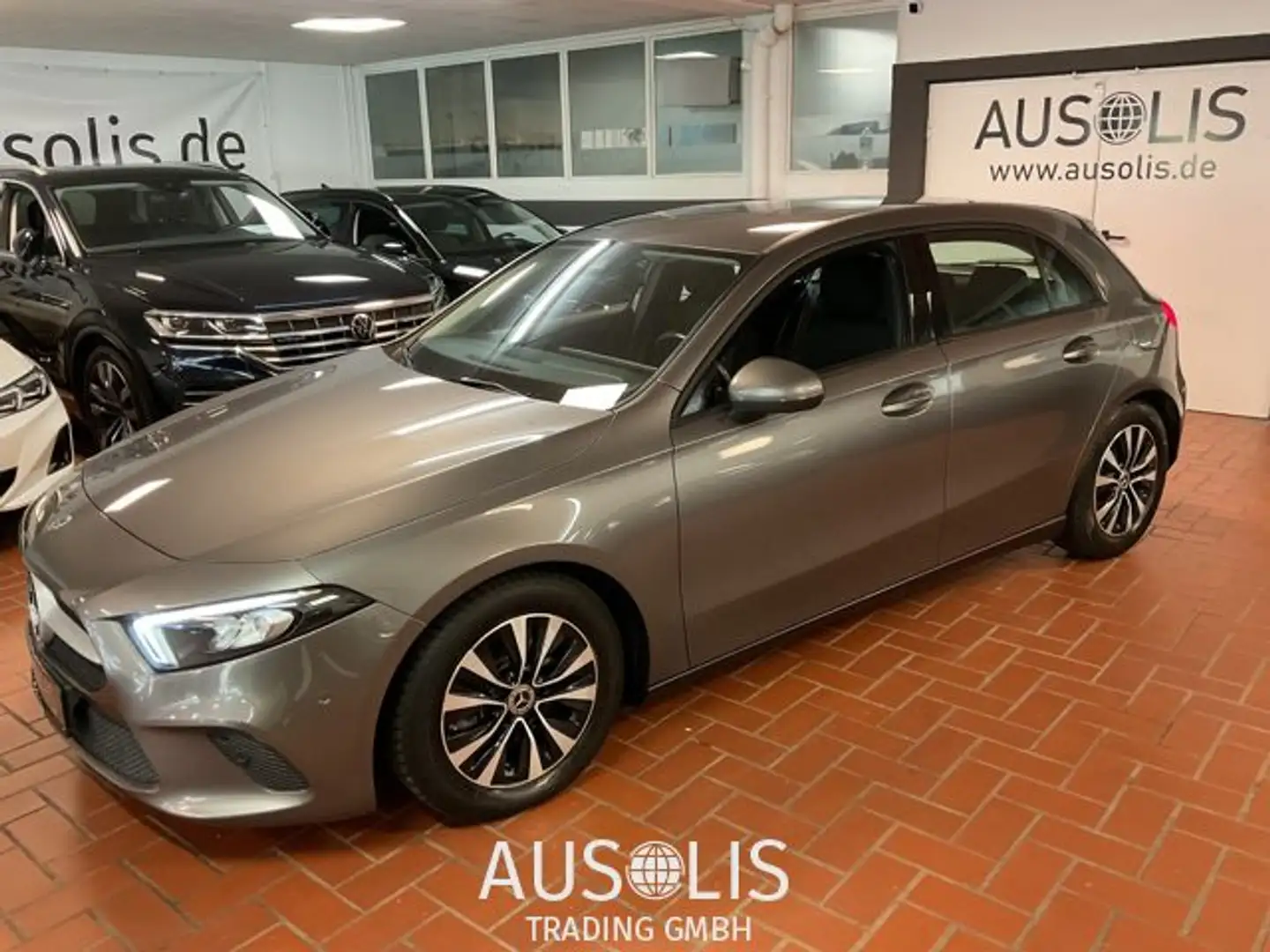 Mercedes-Benz A 180 D Business Navi,Kamera,Park Paket Grigio - 1