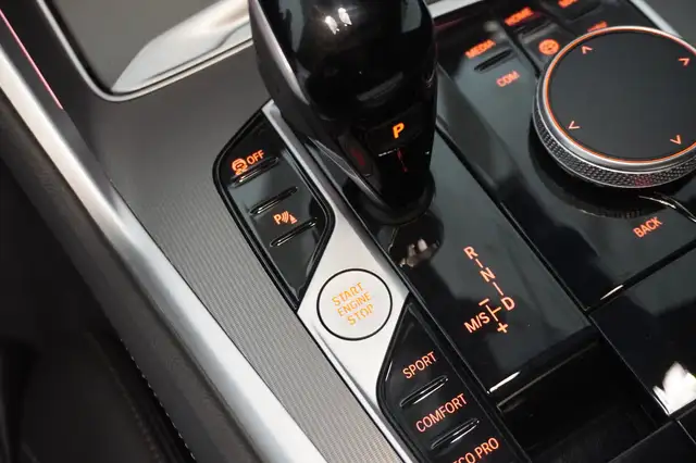 BMW X6 xDrive30d Ansicht 14