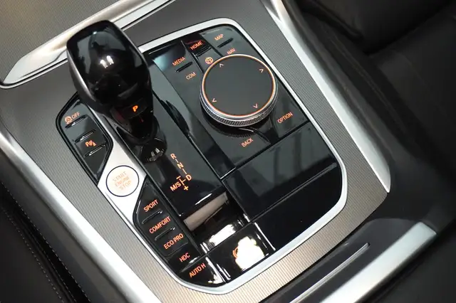 BMW X6 xDrive30d Ansicht 12