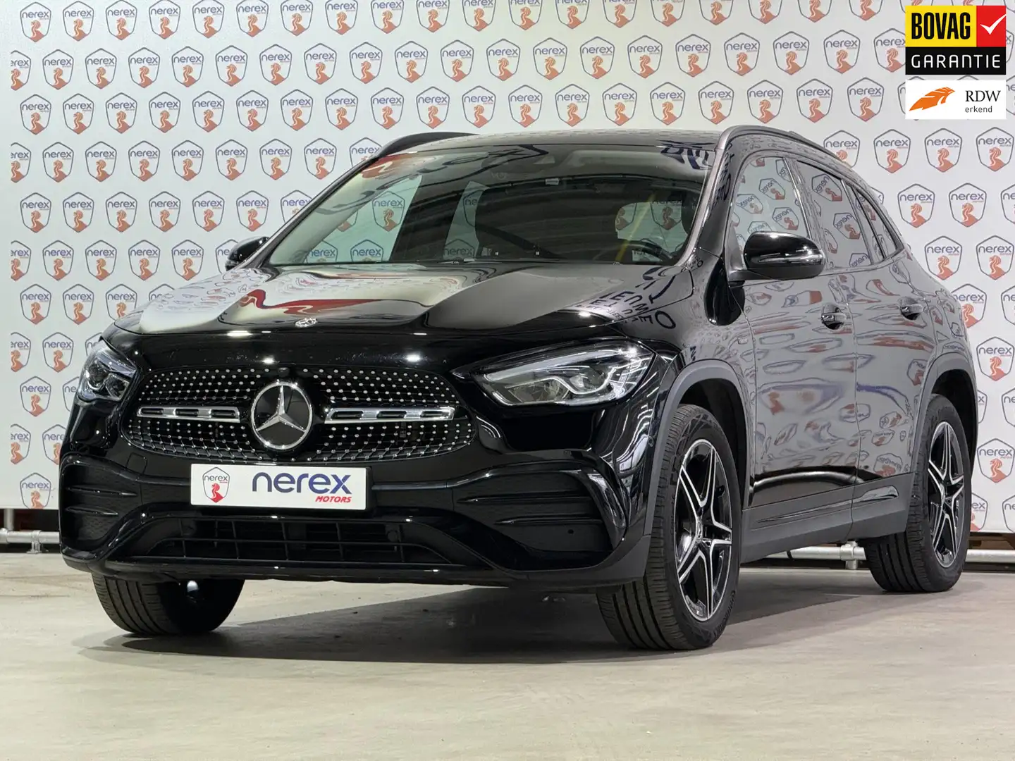 Mercedes-Benz GLA 250 e AMG Line/NIGHT-PAKKET/DAB/CAM/LED Zwart - 1