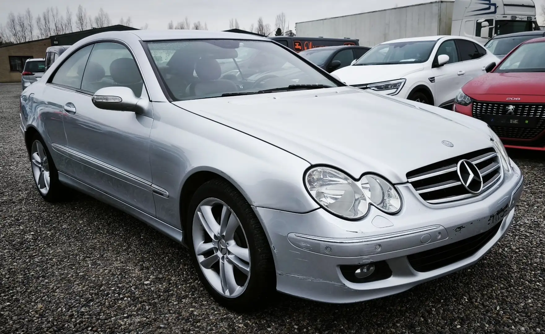 Mercedes-Benz CLK 220 CDI Avantgarde_2.2 D(135CH)_2006💢EUR.4_AUTOM💢 Grau - 1