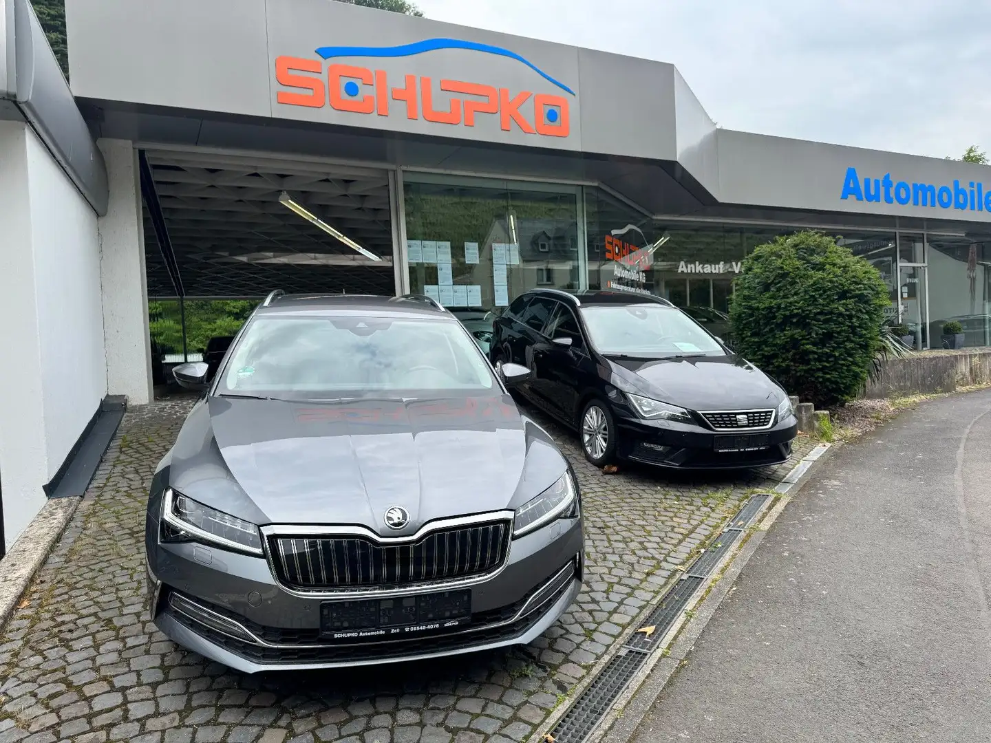 Skoda Superb Combi Style 1.4 TSI iV 160kW ACC Lane Grijs - 2
