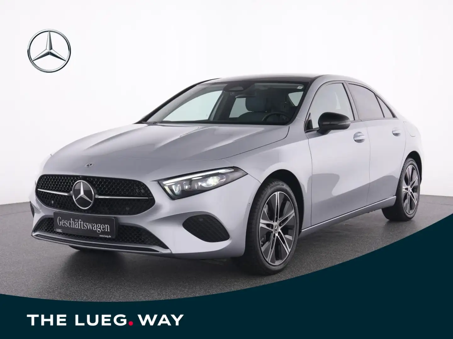 Mercedes-Benz A 250 e Lim PROGRESSIVE+NIGHT+PANO+AHK+KEYLESS++ Silber - 1
