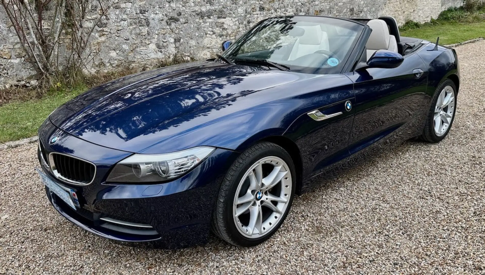 BMW Z4 s-drive 23i 2l5 2010 luxe Bleu - 1