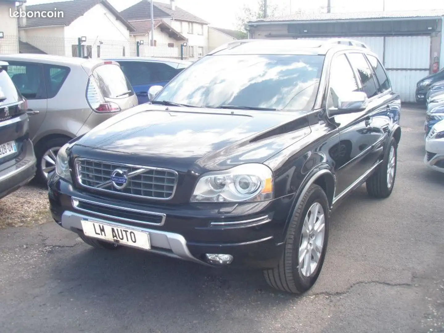Volvo XC90 2.4 D5 200 AWD XENIUM GEARTRONIC 7 PLACES Noir - 1