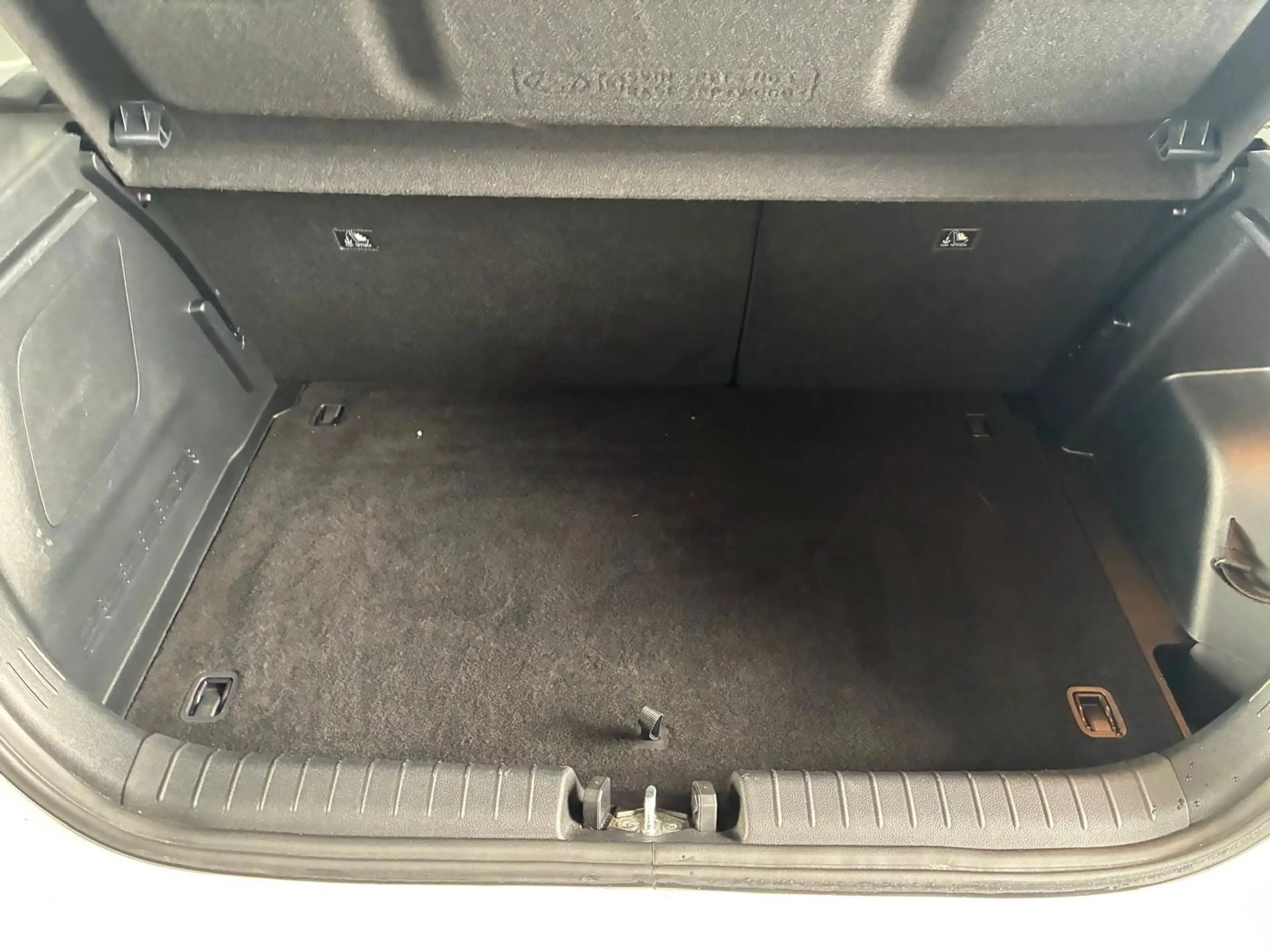 Hyundai i20 Comfort 1.0 T-GDI Automatik / LED / Tempomat / Nav — photo 8