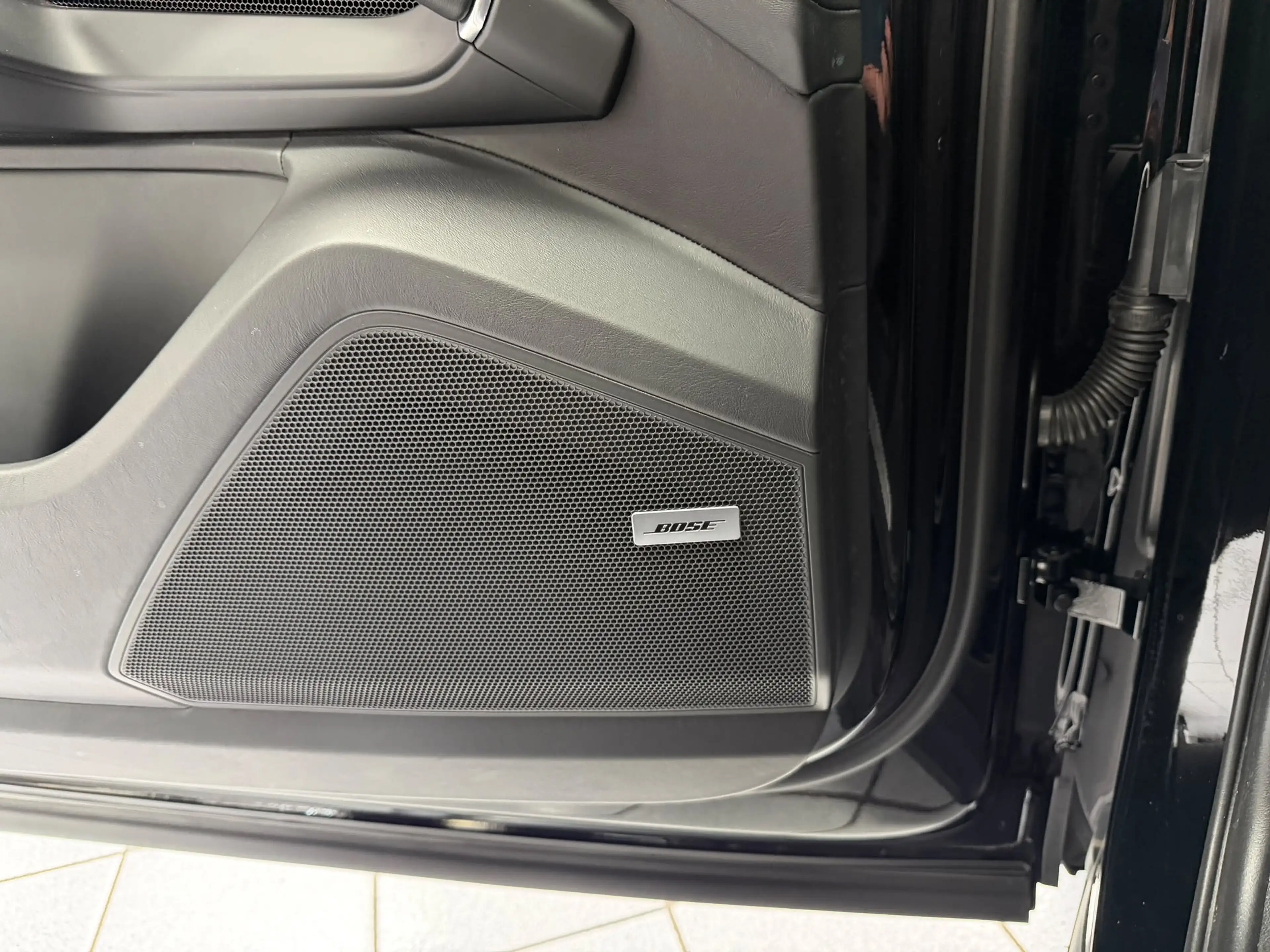 Porsche Cayenne E-Hybrid Platinum Edition*CHRONO*PANO* — photo 11