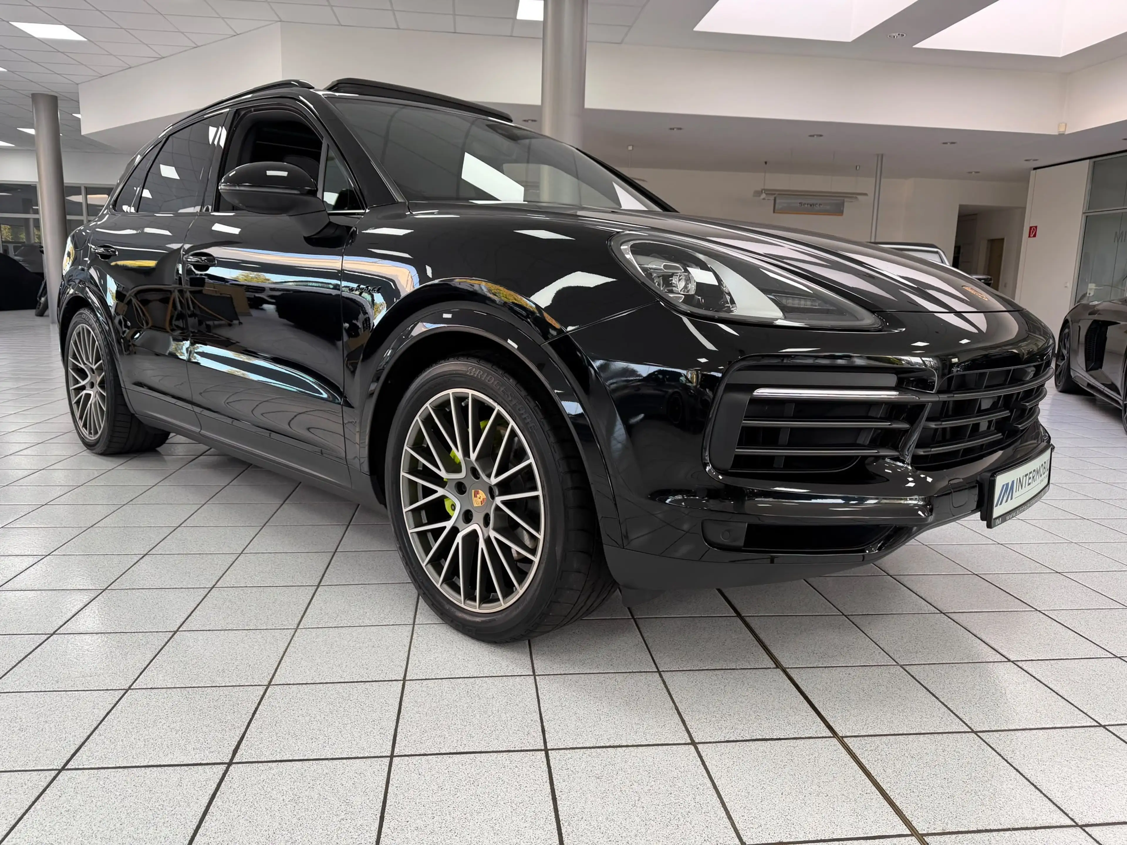 Porsche Cayenne E-Hybrid Platinum Edition*CHRONO*PANO* — photo 3