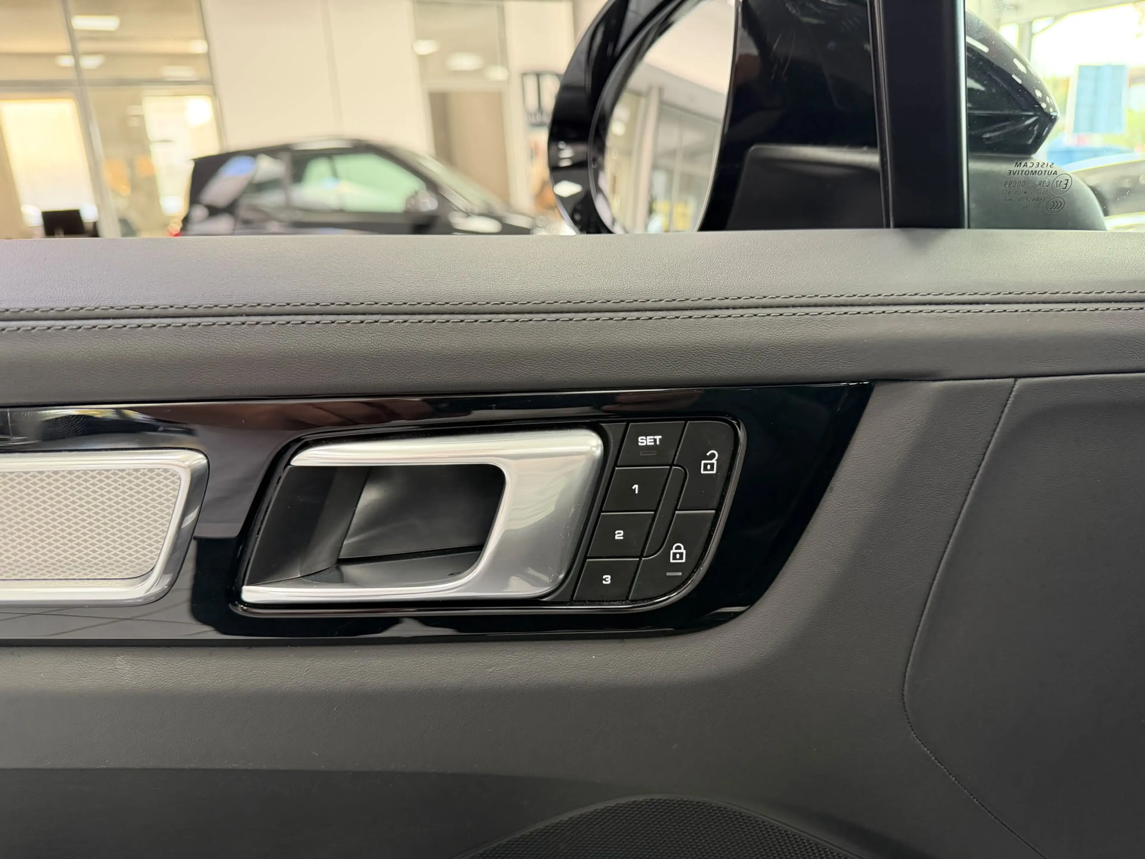 Porsche Cayenne E-Hybrid Platinum Edition*CHRONO*PANO* — photo 10