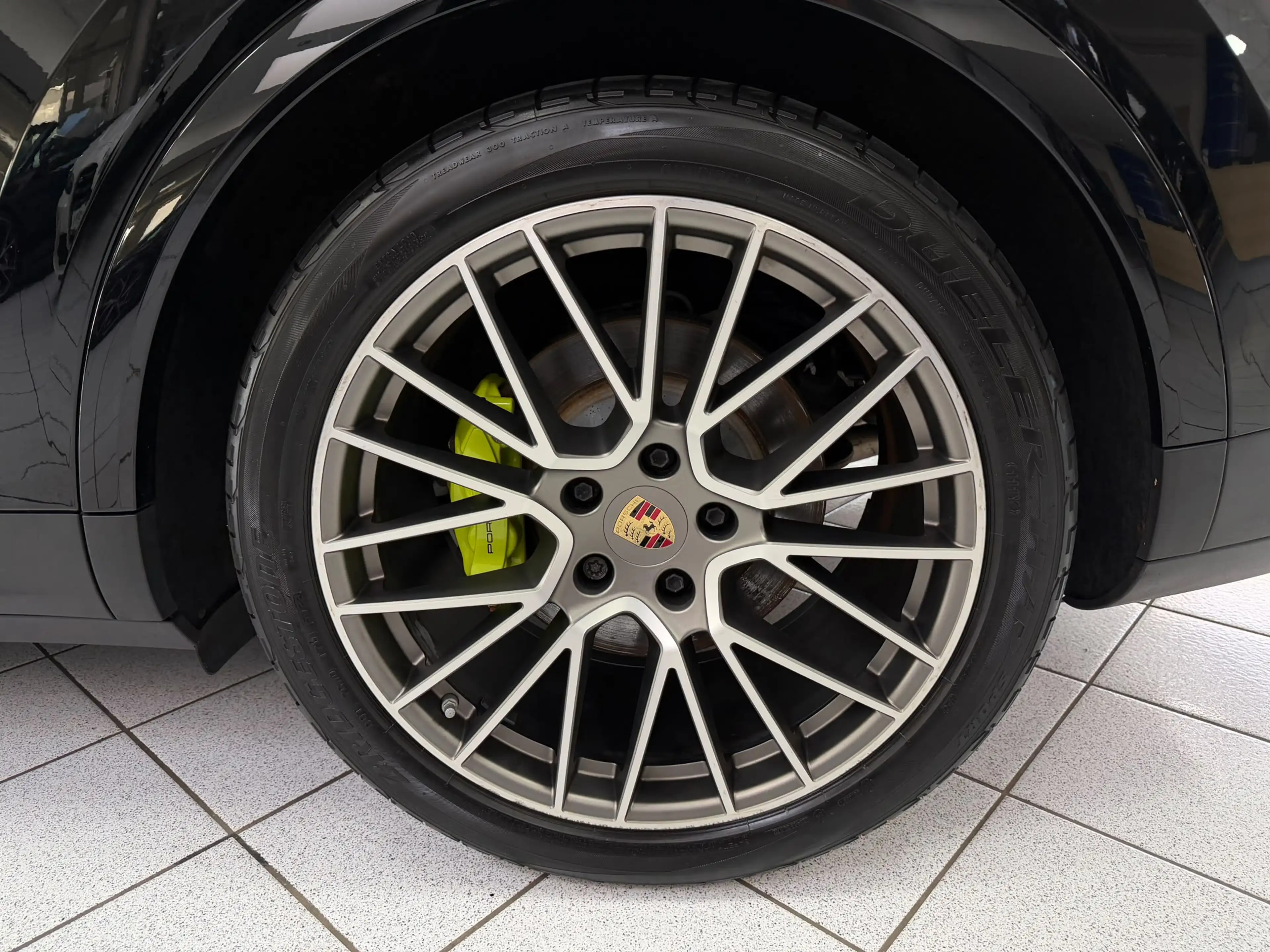 Porsche Cayenne E-Hybrid Platinum Edition*CHRONO*PANO* — photo 7
