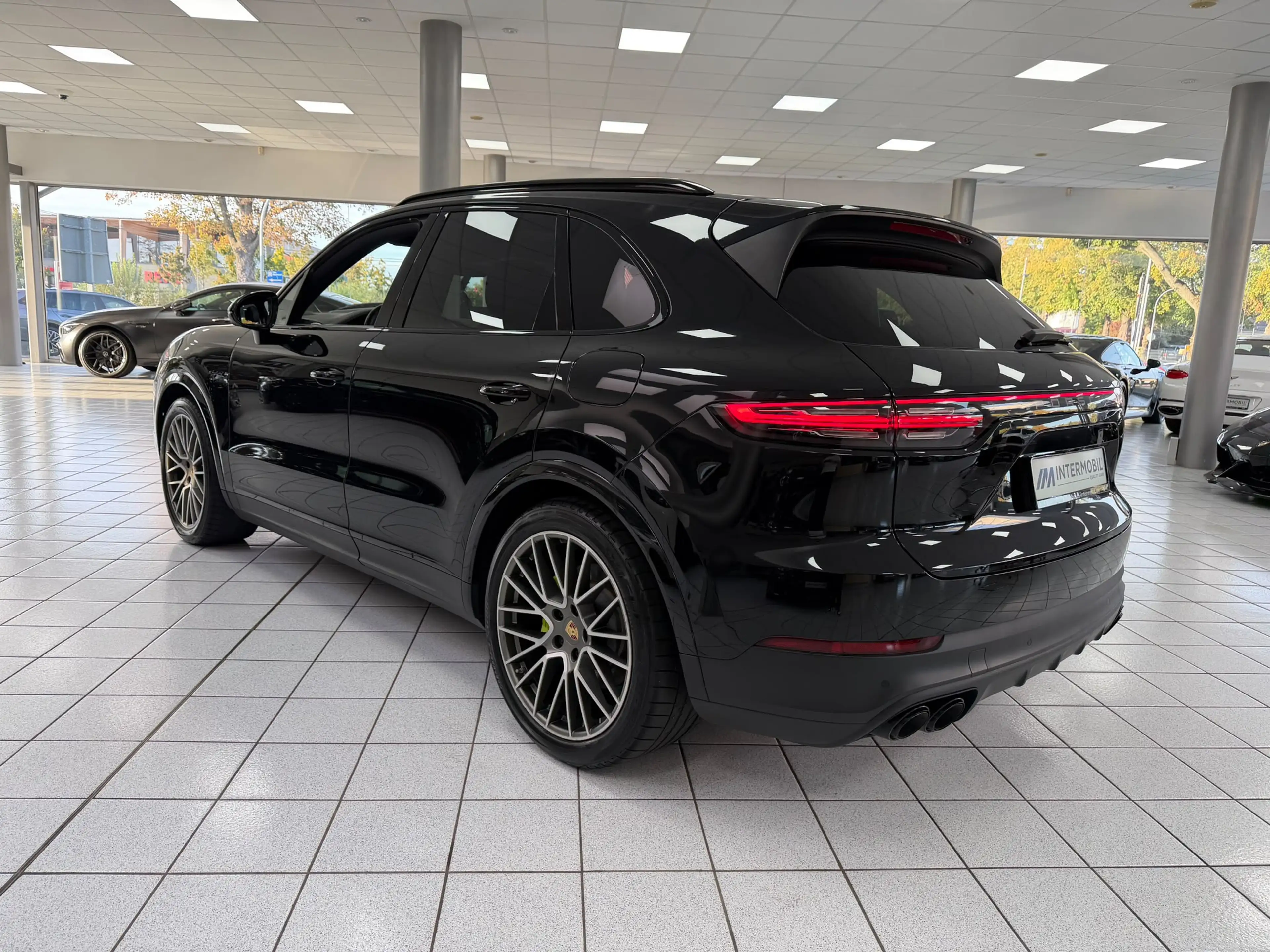 Porsche Cayenne E-Hybrid Platinum Edition*CHRONO*PANO* — photo 6