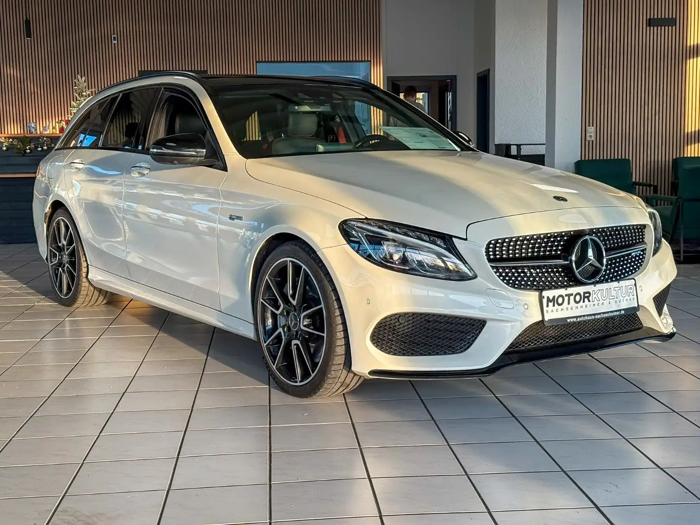 Mercedes-Benz C 43 AMG T- Modell | 360° | HeadUp | KeylessGo Bianco - 2