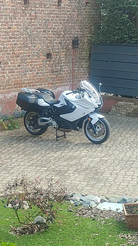 BMW F 800 GT
