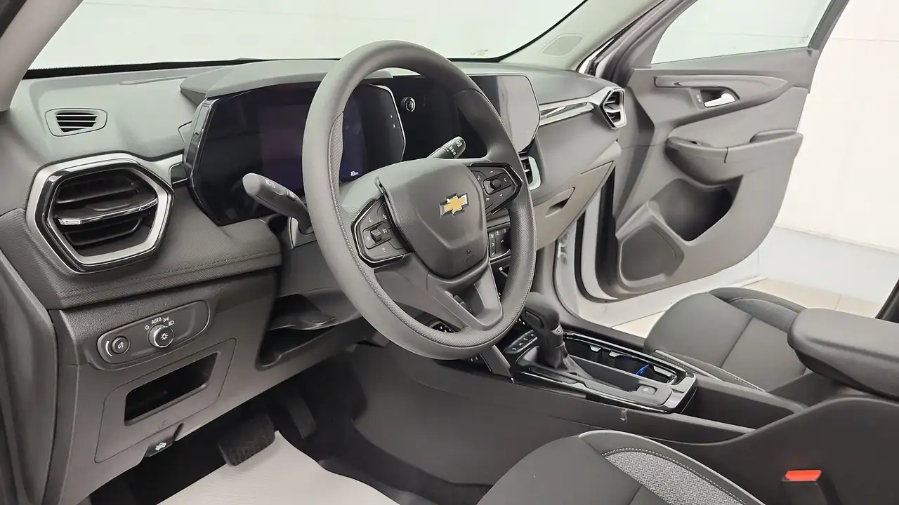 Chevrolet Trailblazer снимка Chevrolet Trailblazer