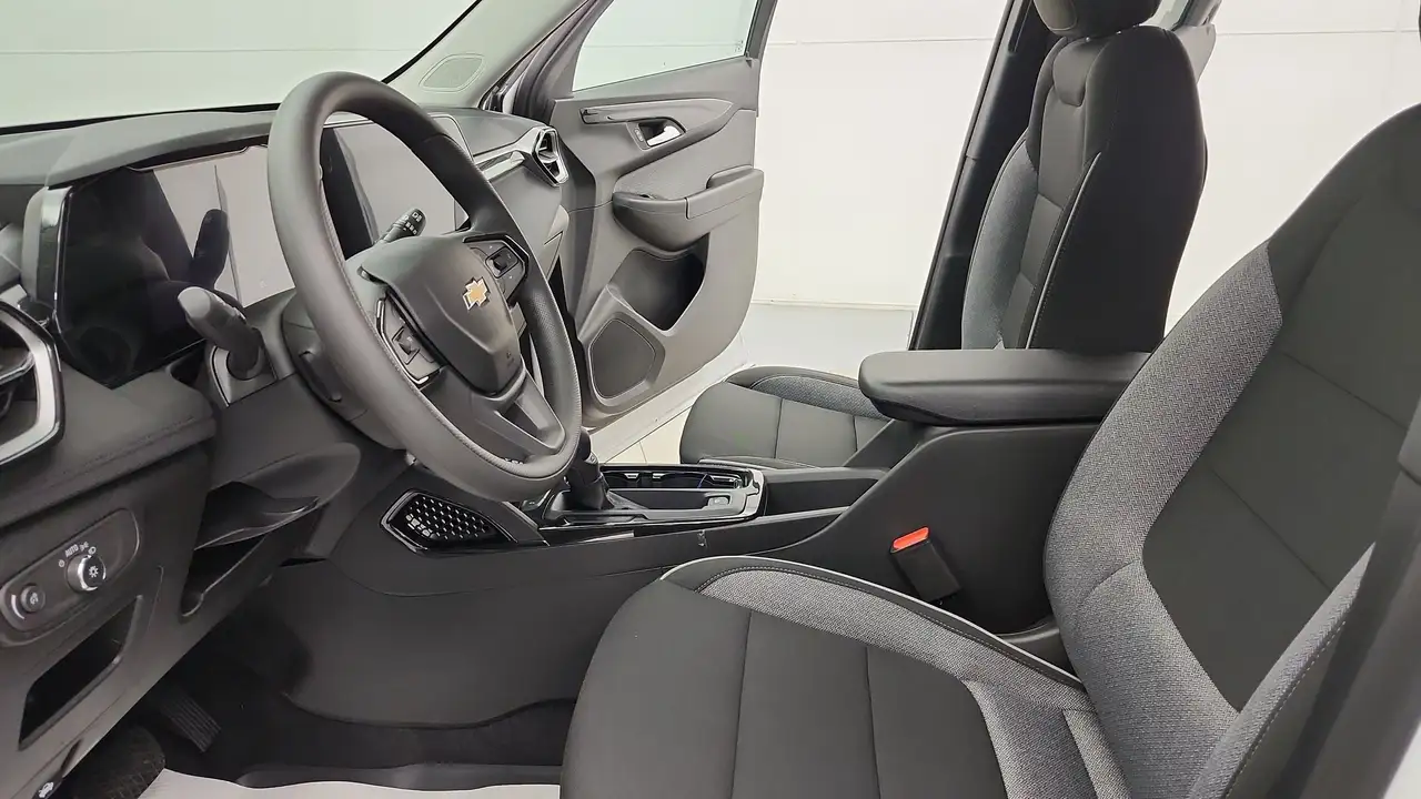 Chevrolet Trailblazer снимка Chevrolet Trailblazer