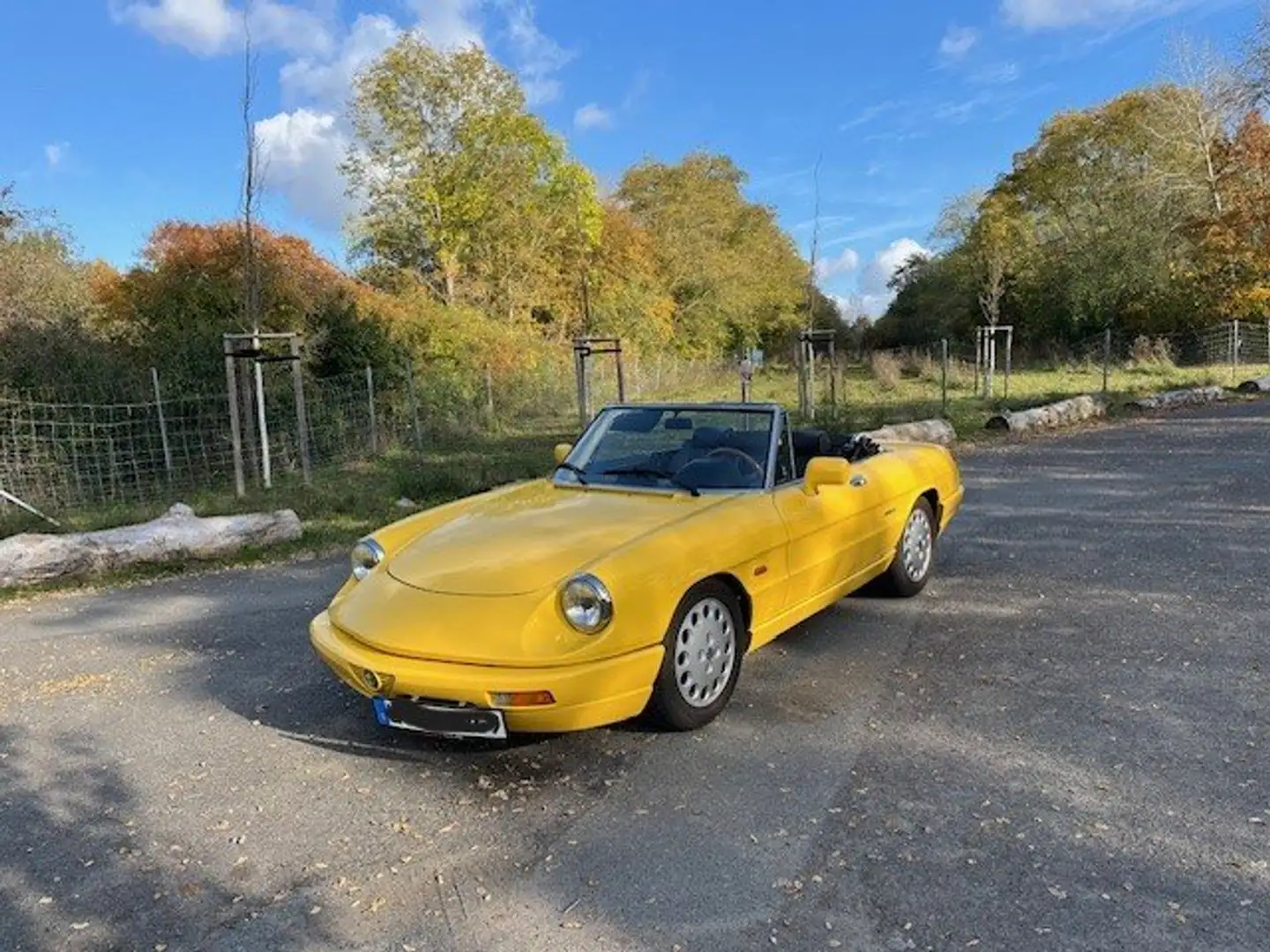 Alfa Romeo Spider Spider 2.0 Jaune - 1
