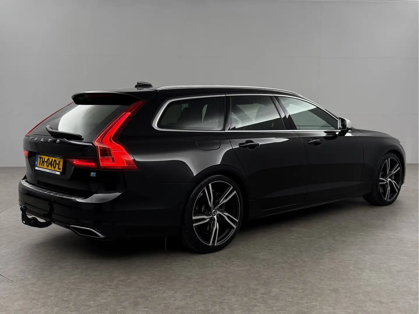 Volvo V90 2.0 T4 R-Design 190PK LED Trekhaak Camera Memory L Noir - 2