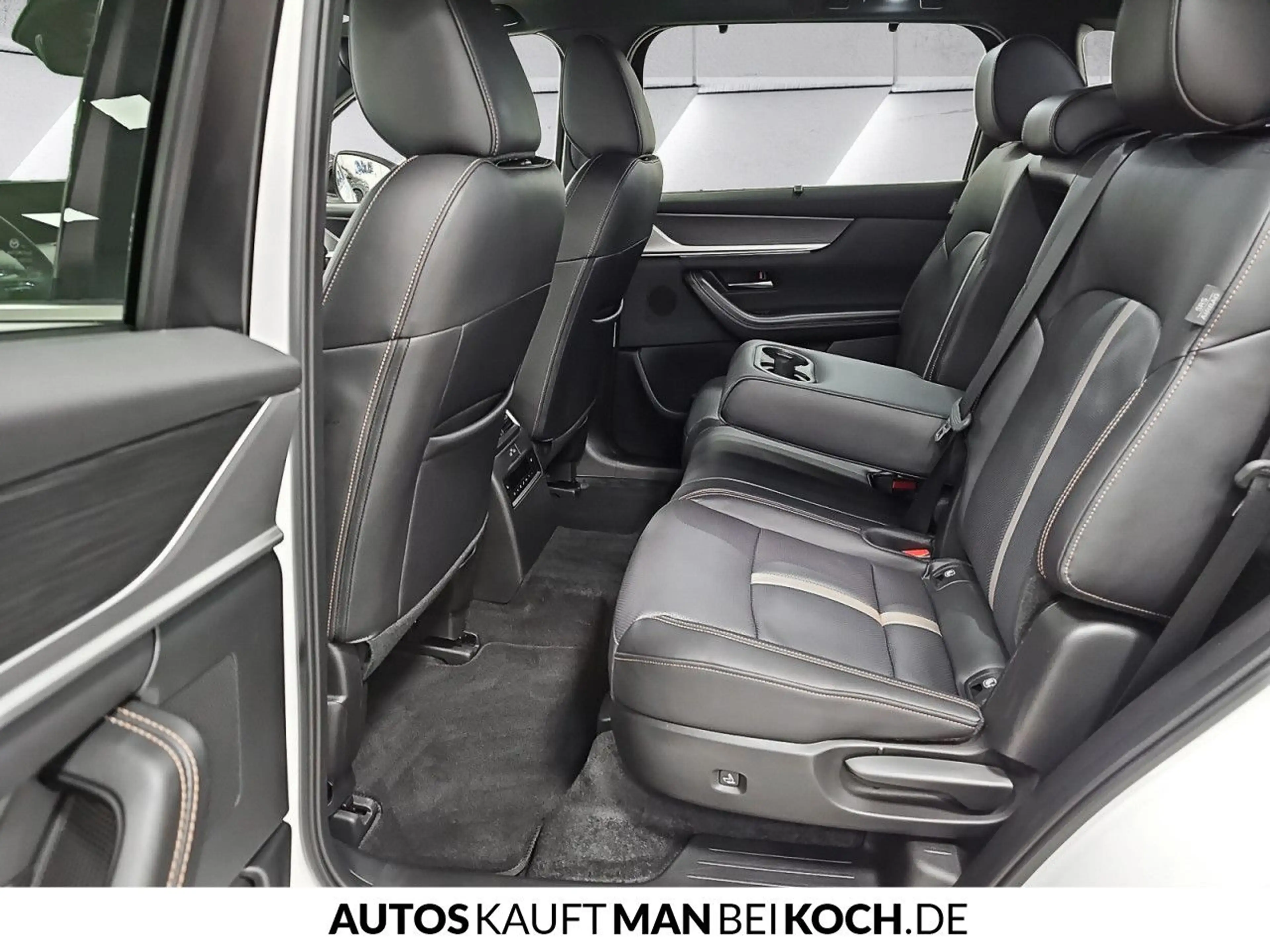 Mazda CX-80 2.5L e-SKY PHEV327ps 8AT AWD Homura Plus LED — photo 8