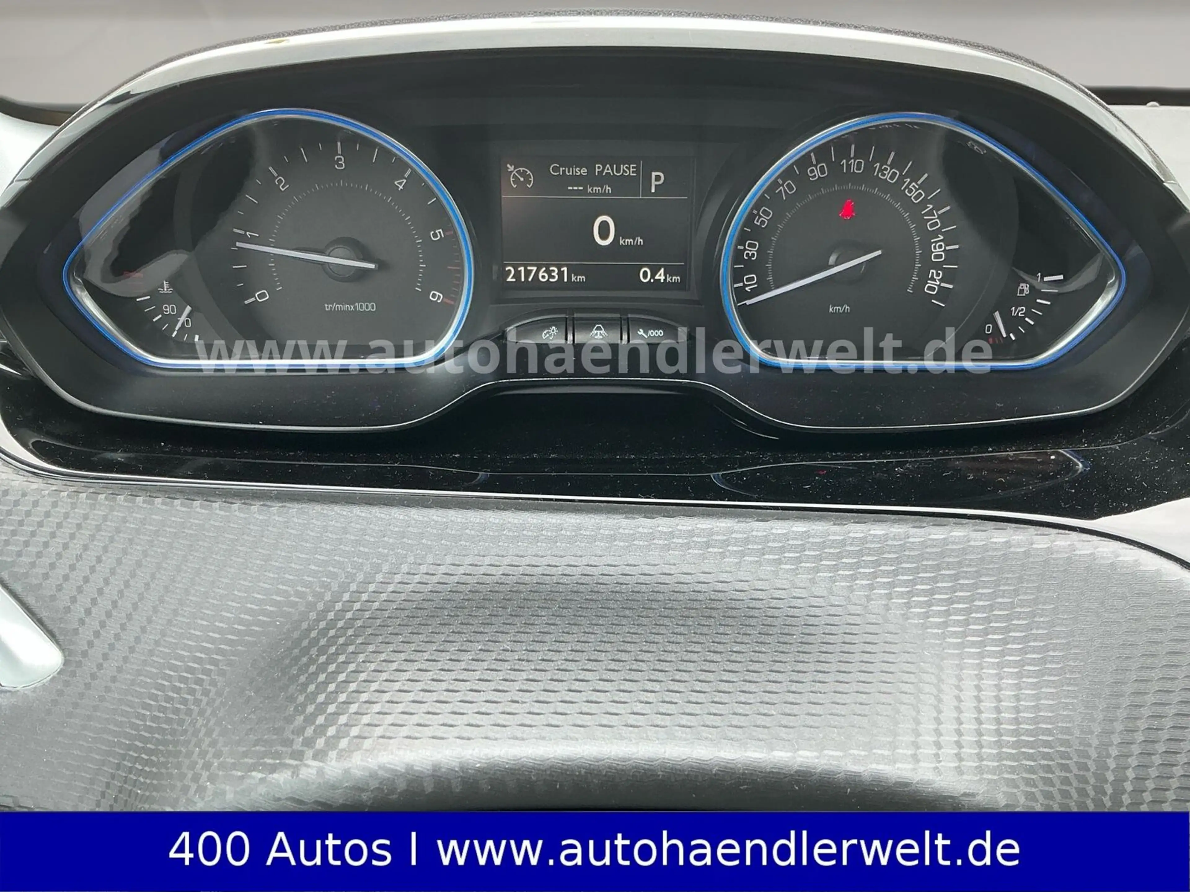 Peugeot 2008 1.5 dci Automatik Allure — photo 10