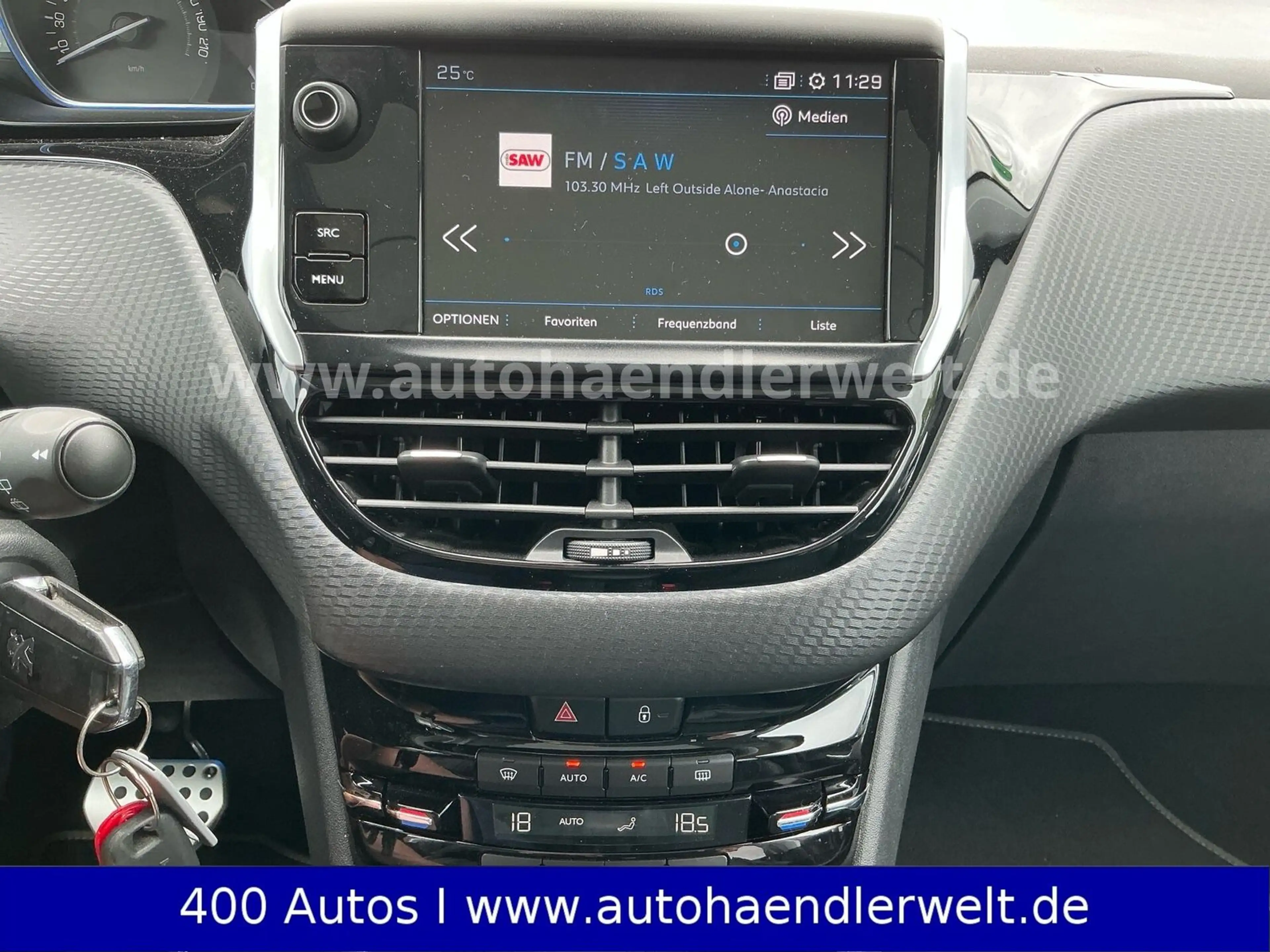 Peugeot 2008 1.5 dci Automatik Allure — photo 13