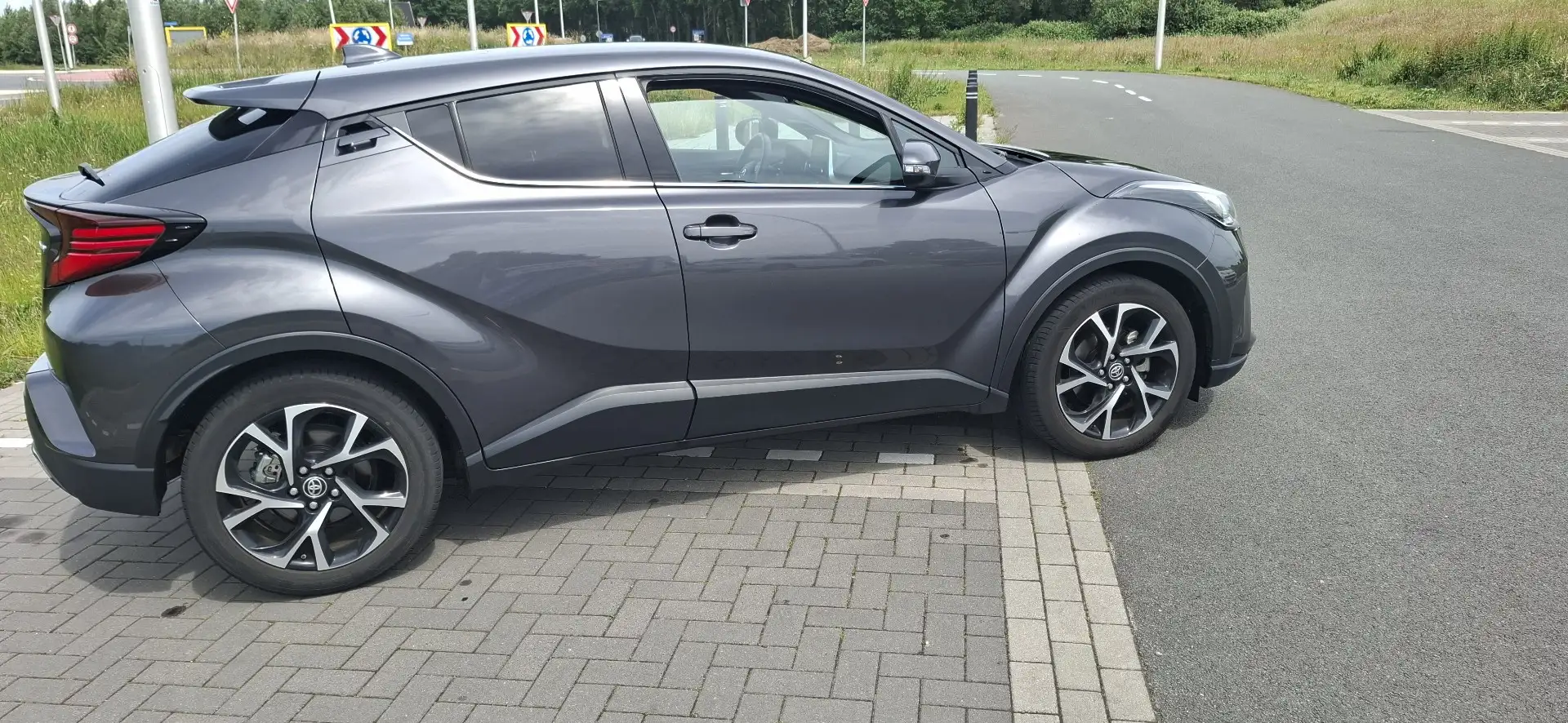 Toyota C-HR 2.0 Hyb. Style +trekhaak Grey - 2