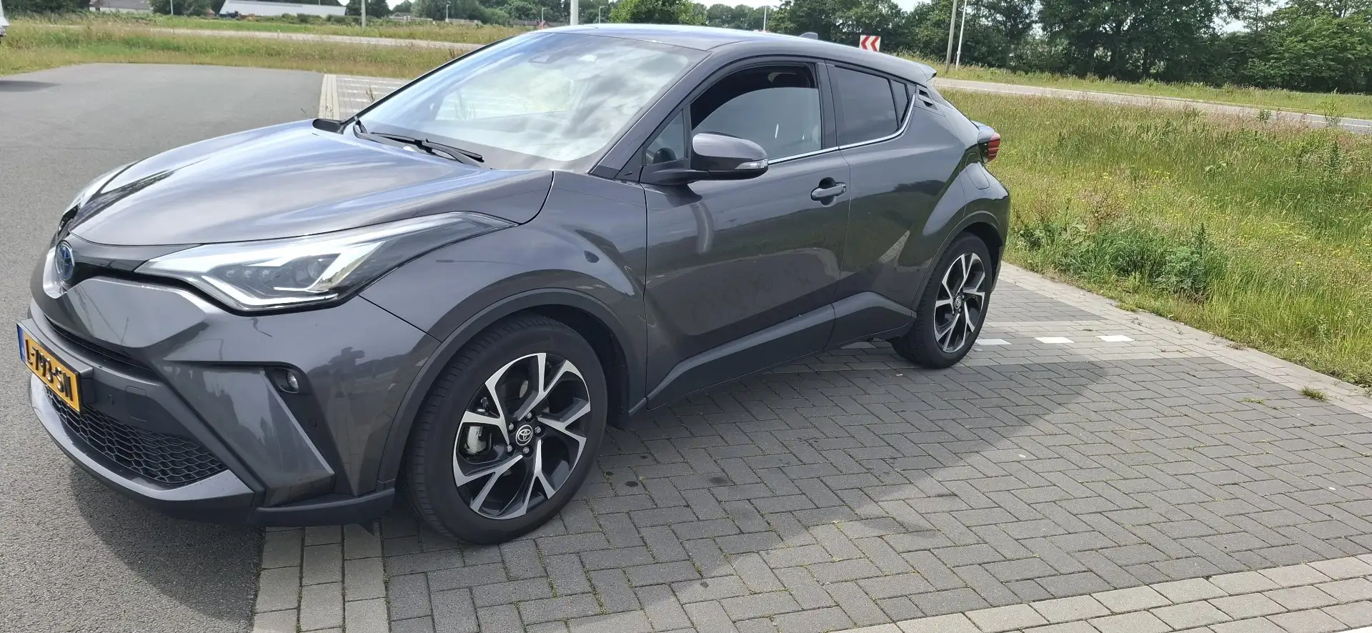 Toyota C-HR 2.0 Hyb. Style +trekhaak Grey - 1