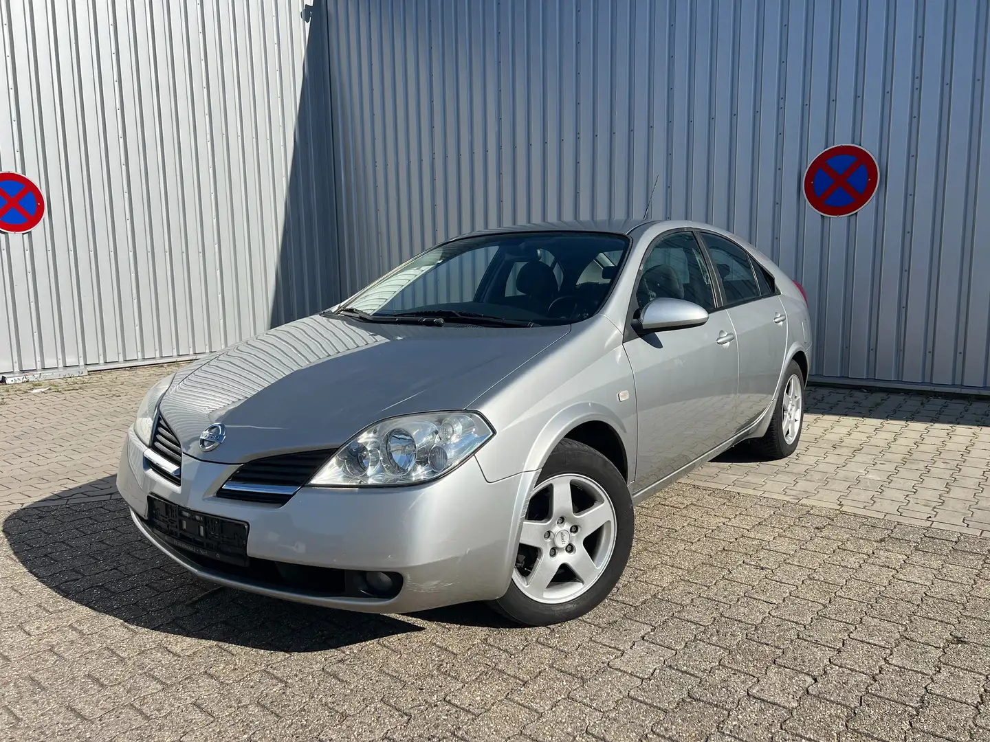 Nissan Primera Primera 1.8 KLIMA/ TÜV/ R. KAMARA/FUNK Silber - 1