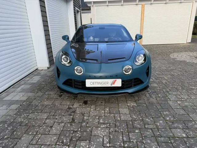 Alpine A110