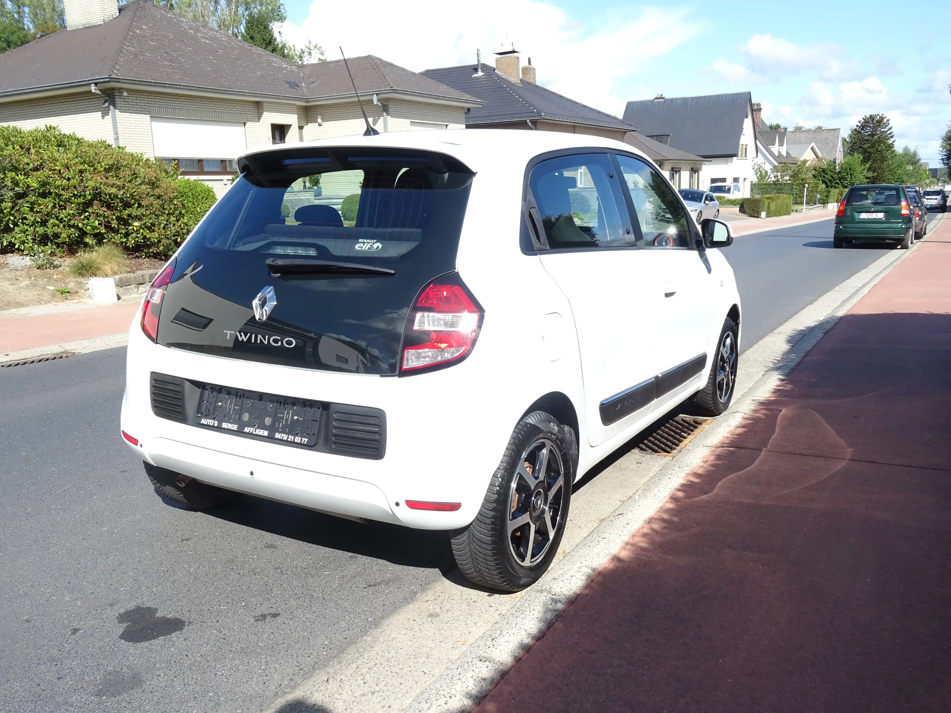 Renault Twingo Twingo 1.0i SCe Intens S — photo 4