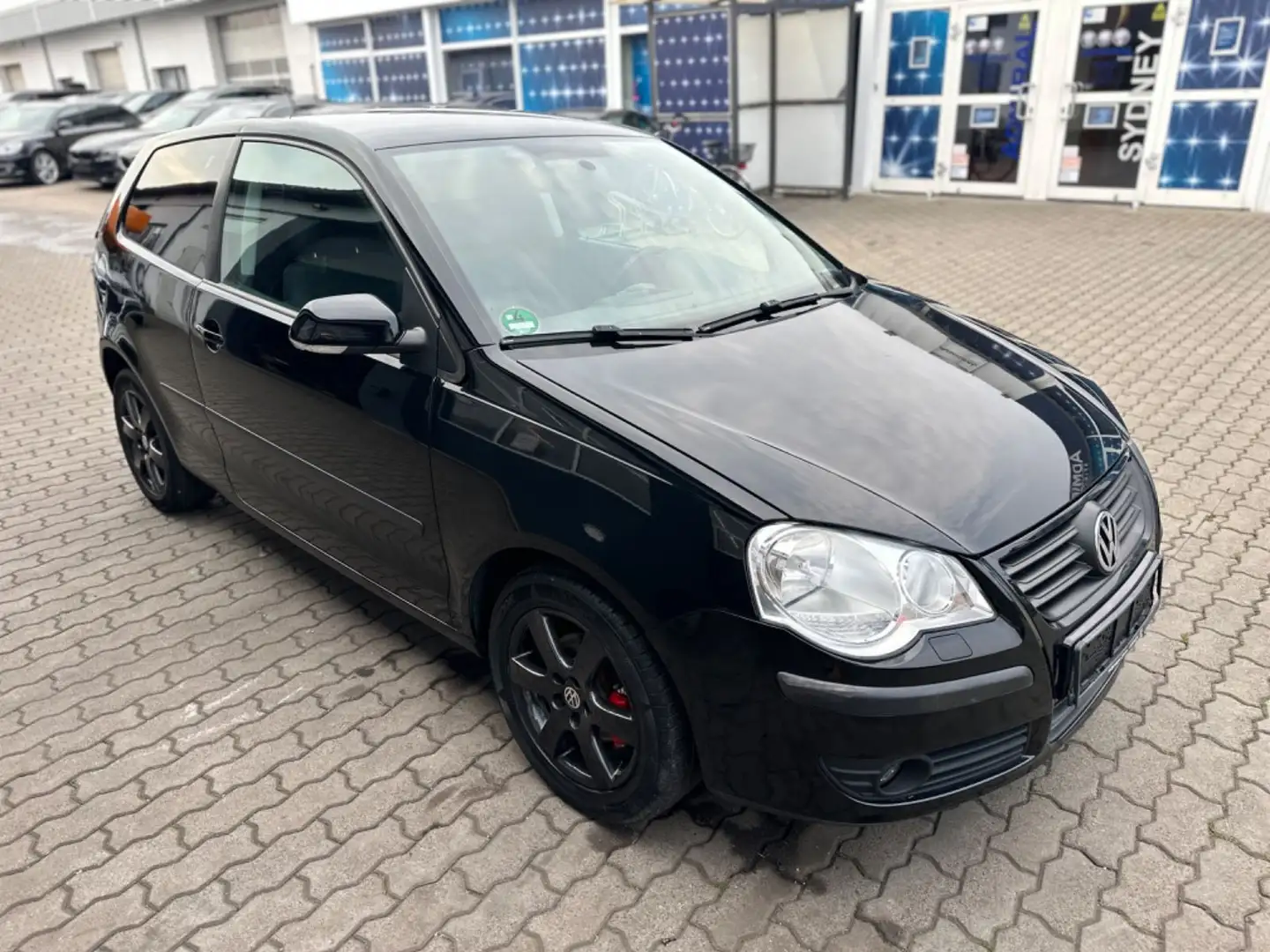 Volkswagen Polo IV Tour TDI 2.HAND Schwarz - 2