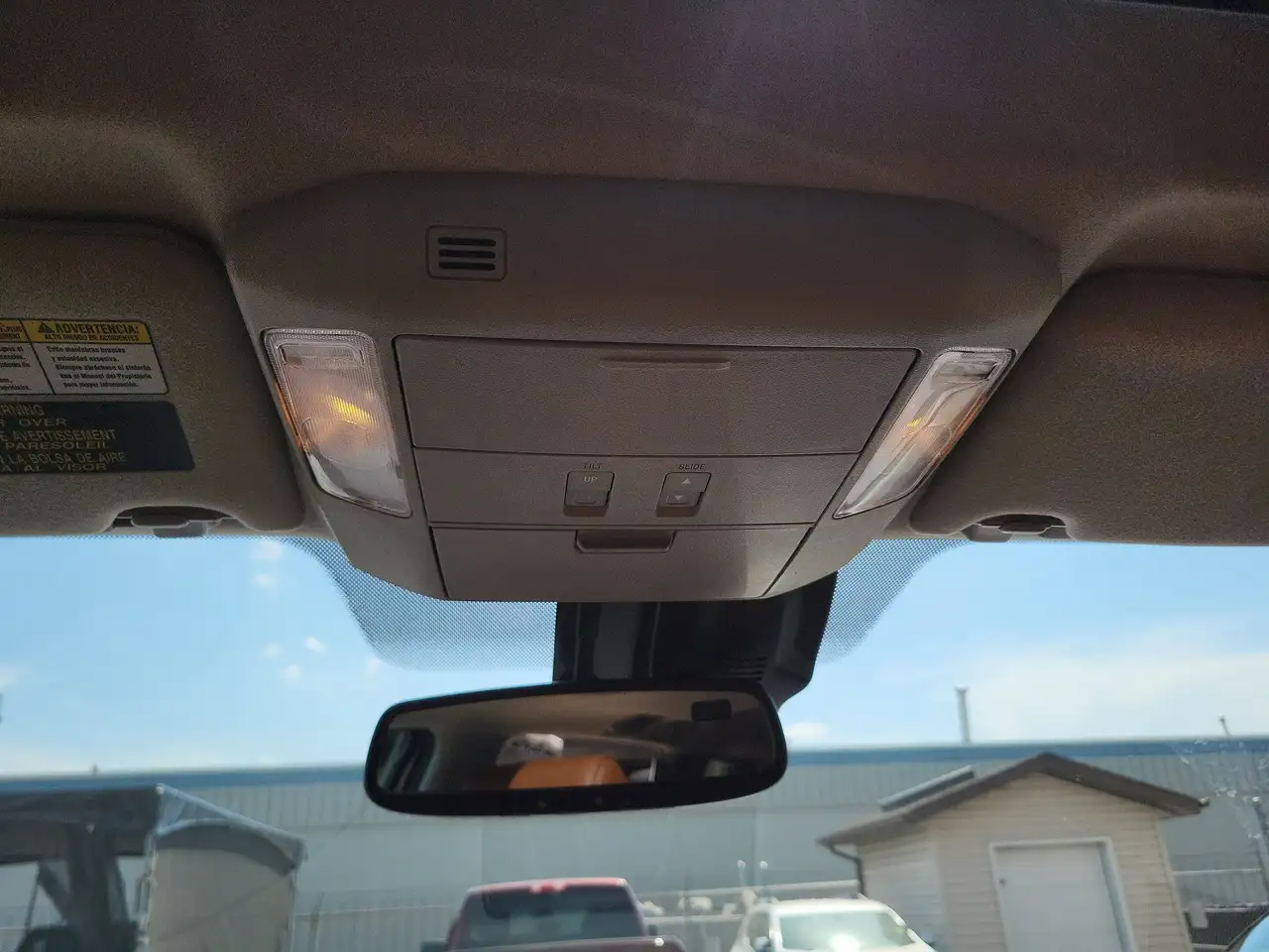 Toyota Sequoia снимка Toyota Sequoia