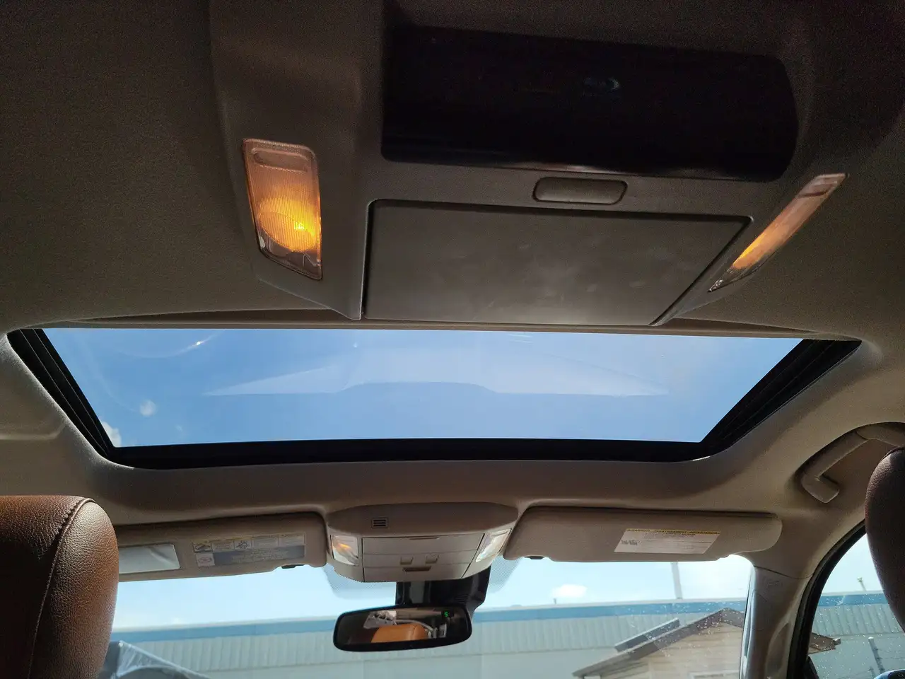 Toyota Sequoia снимка Toyota Sequoia