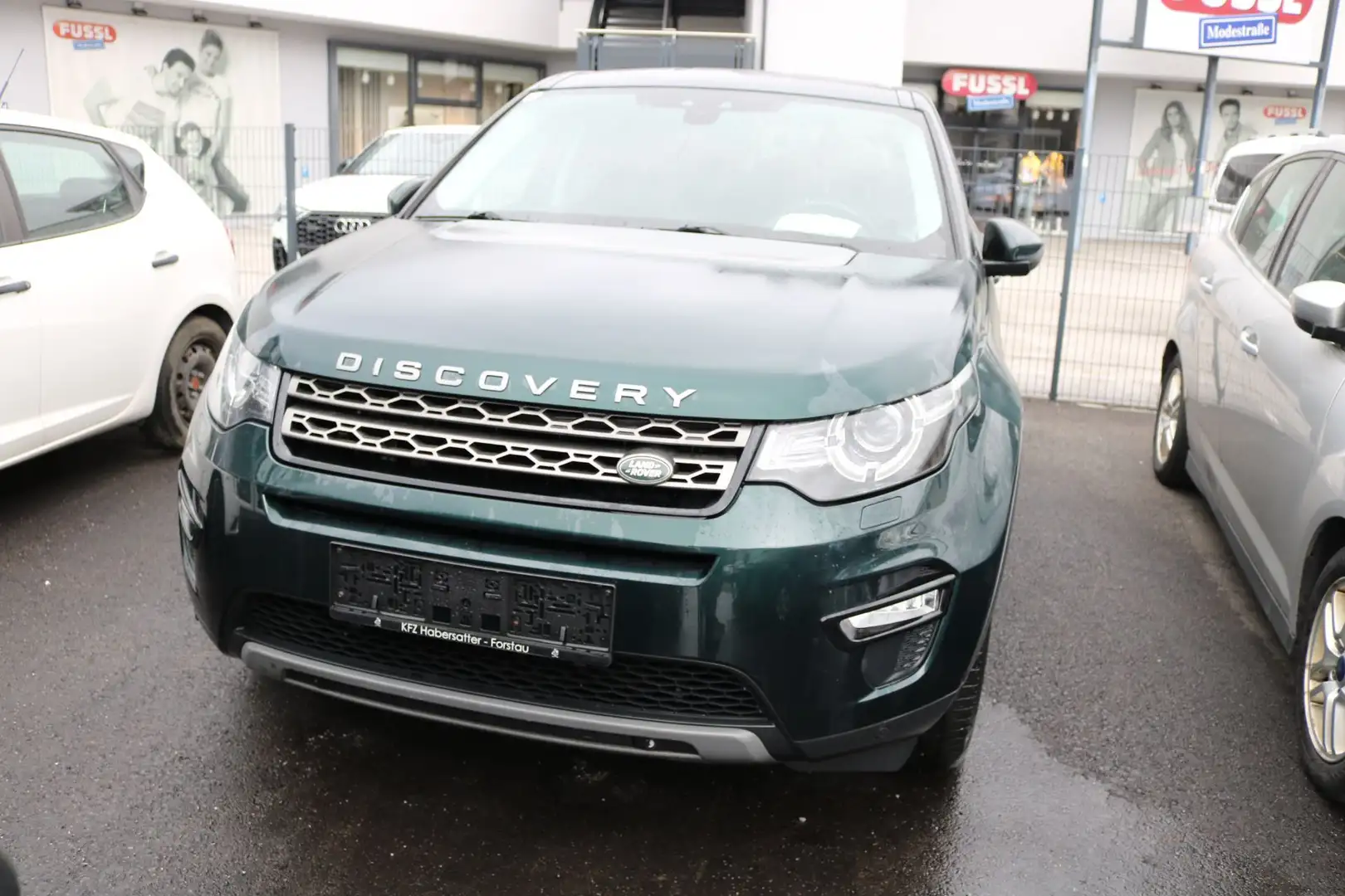 Land Rover Discovery Sport 2,0 TD4 4WD SE Aut. Grün - 2