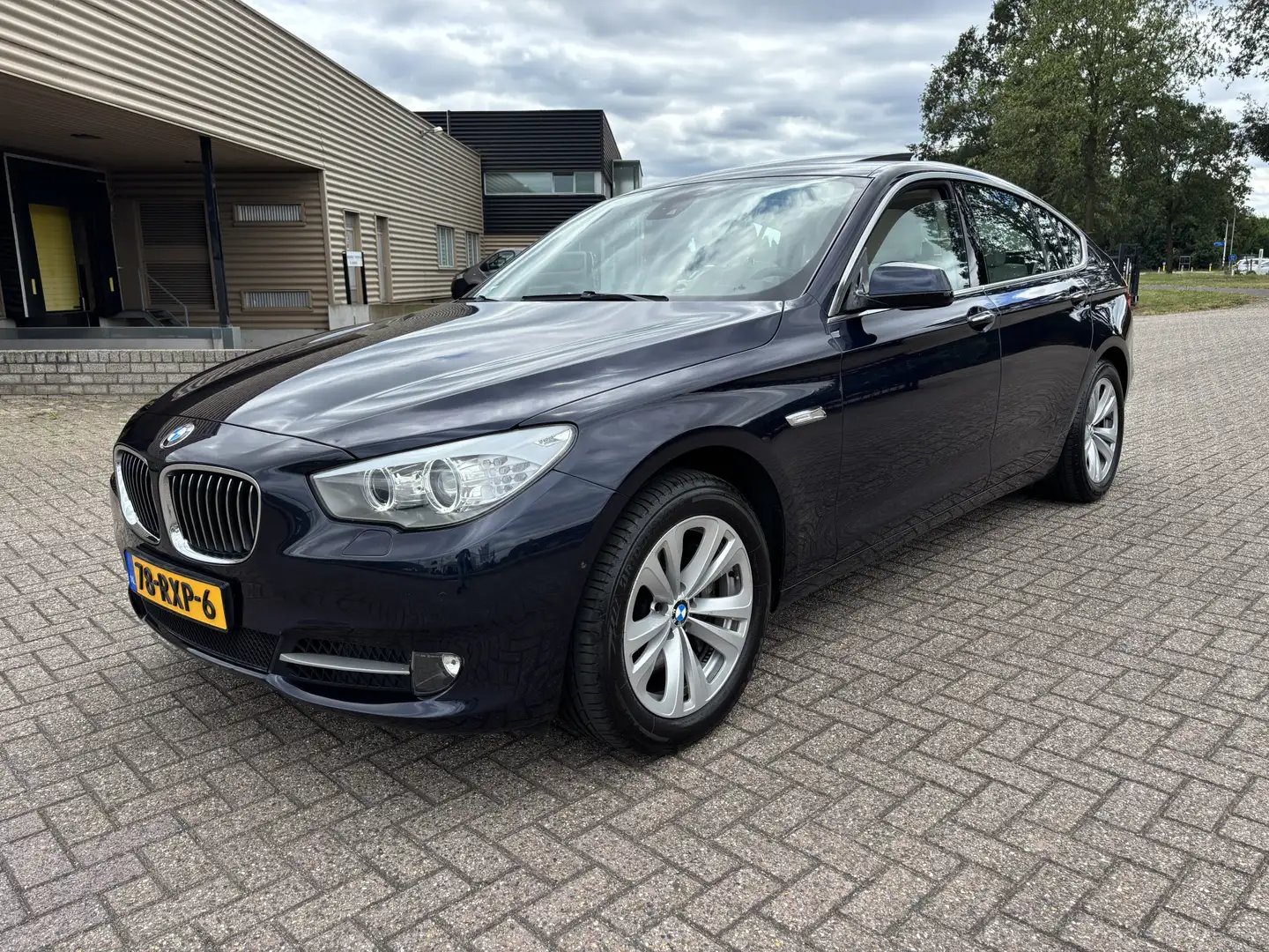 BMW 535 5-serie Gran Turismo 535xi High Executive automaat Blauw - 1