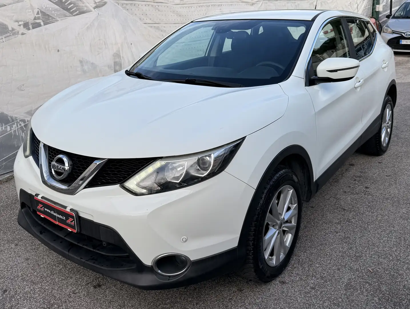 Nissan Qashqai 1.5 dci UNIPRO'..BLUETOOTH..CRUISE..CLIMA BIZONA.. Blanco - 2
