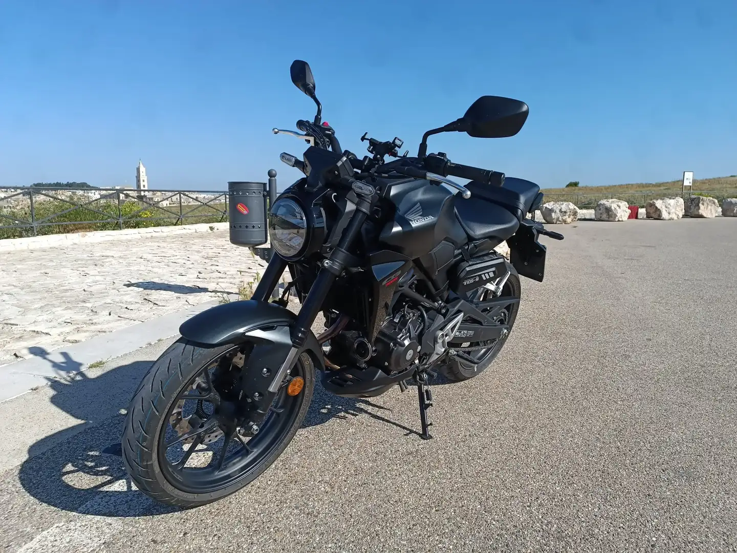 Honda CB 300 2022 Noir - 1