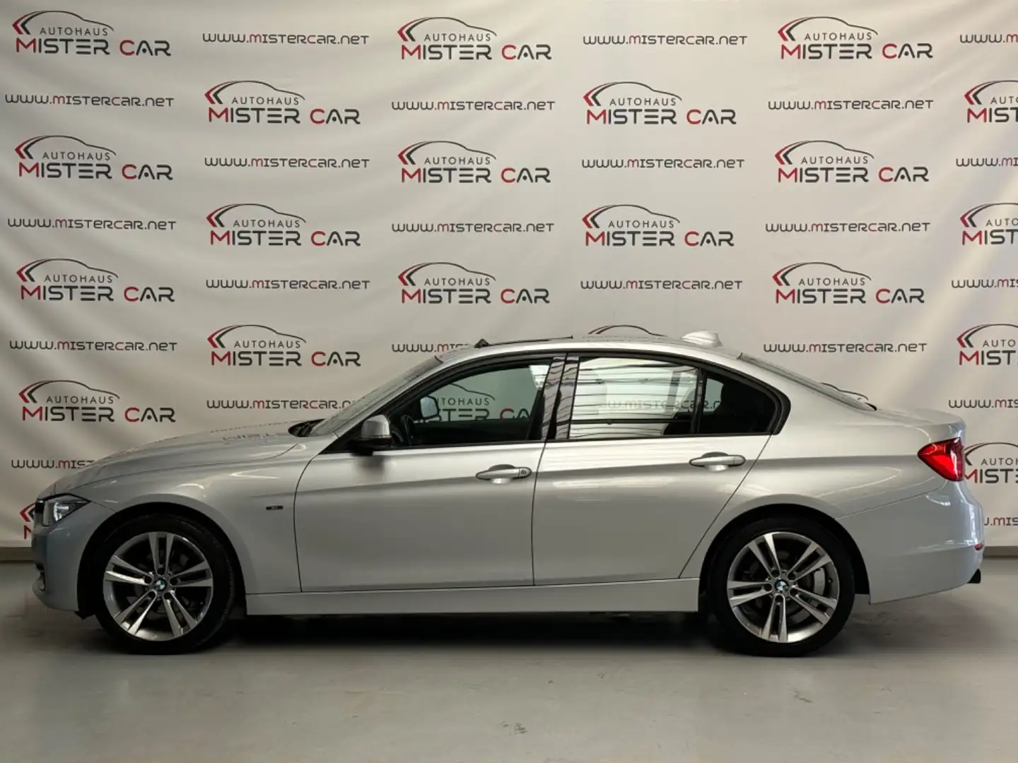 BMW 316 i Sport Line Aut GSHD/XENON/Display/SHZ/18ALU Silber - 2