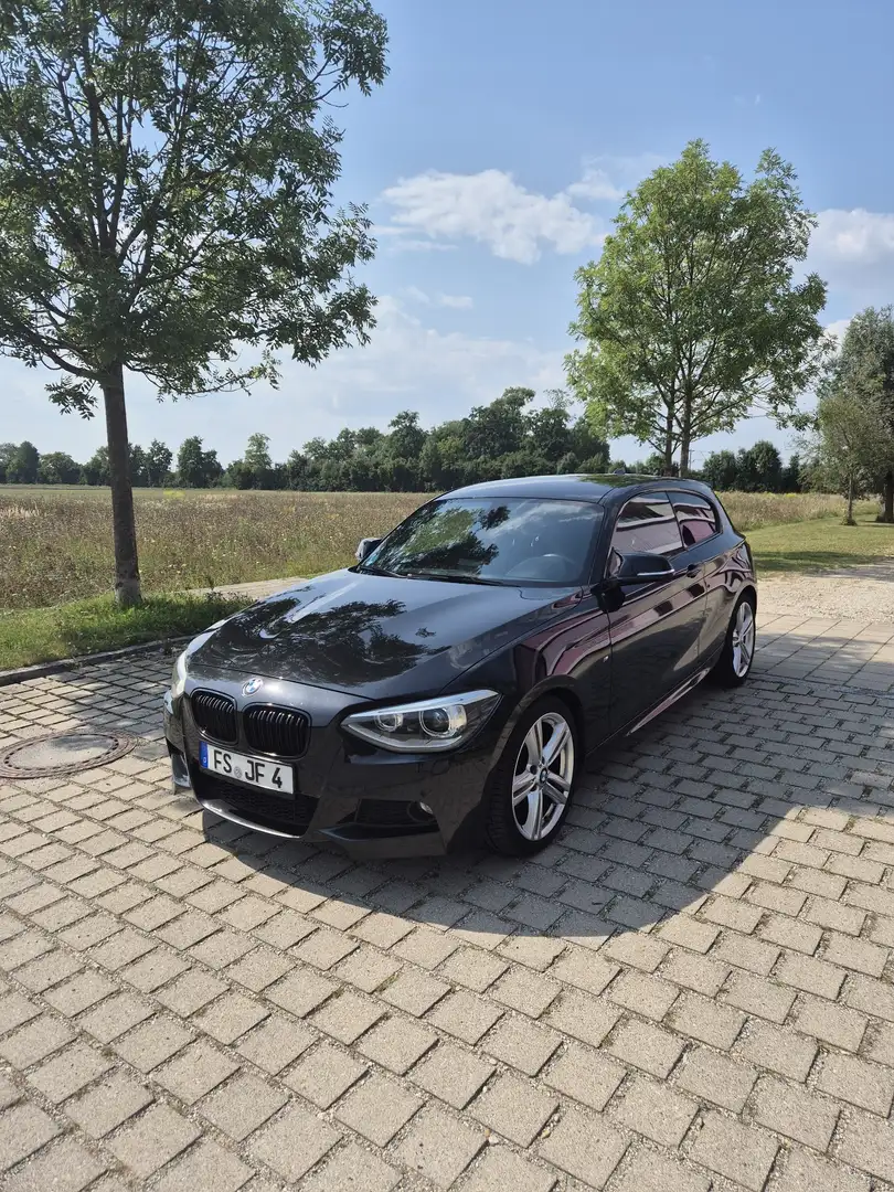 BMW 118 M-Paket, 220PS, Sitzheizung, Xenon, PDC Schwarz - 1