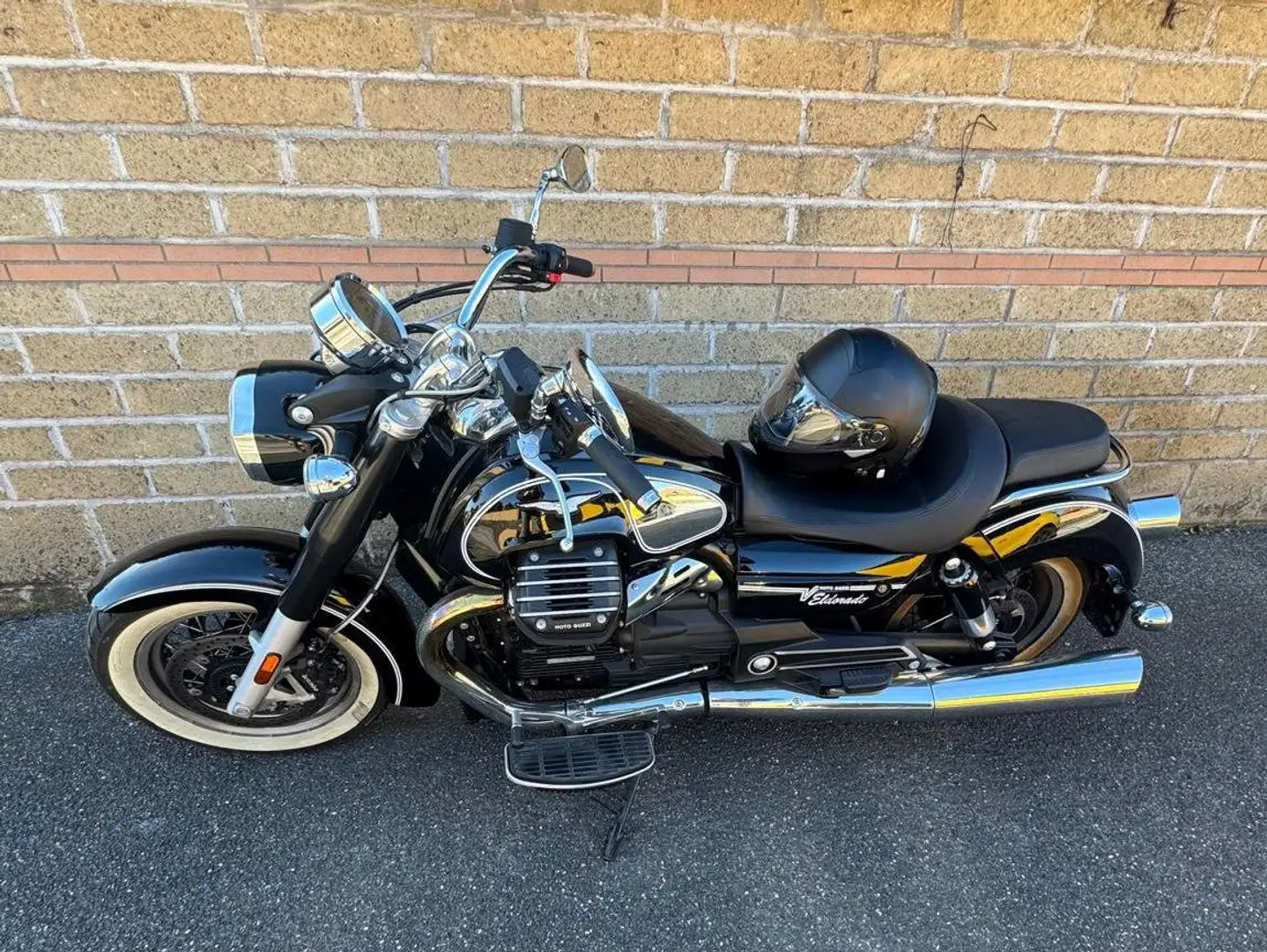 Moto Guzzi Eldorado Nero - 1