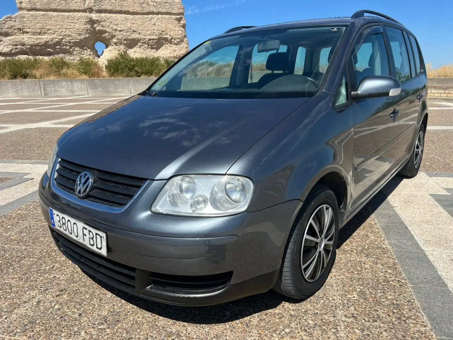 Volkswagen Touran 1.9TDI Edition 105 Grijs - 1