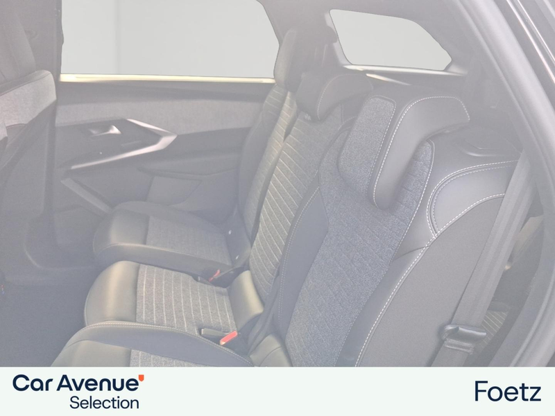 Peugeot 5008 Hybrid 145ch Allure e-DCS6 — photo 9