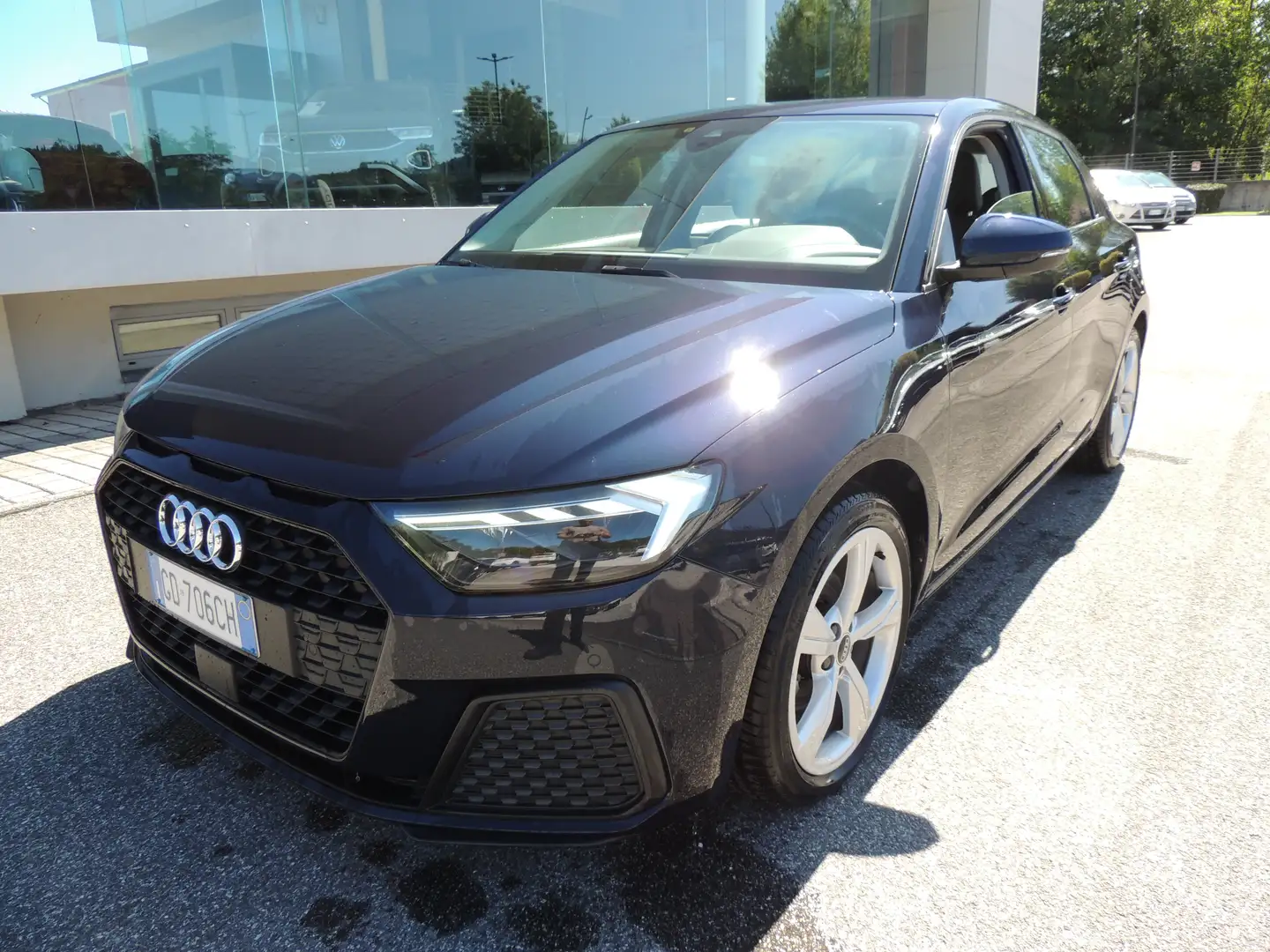 Audi A1 SPB 30 1.0 tfsi Admired 110cv s-tronic Blu/Azzurro - 1