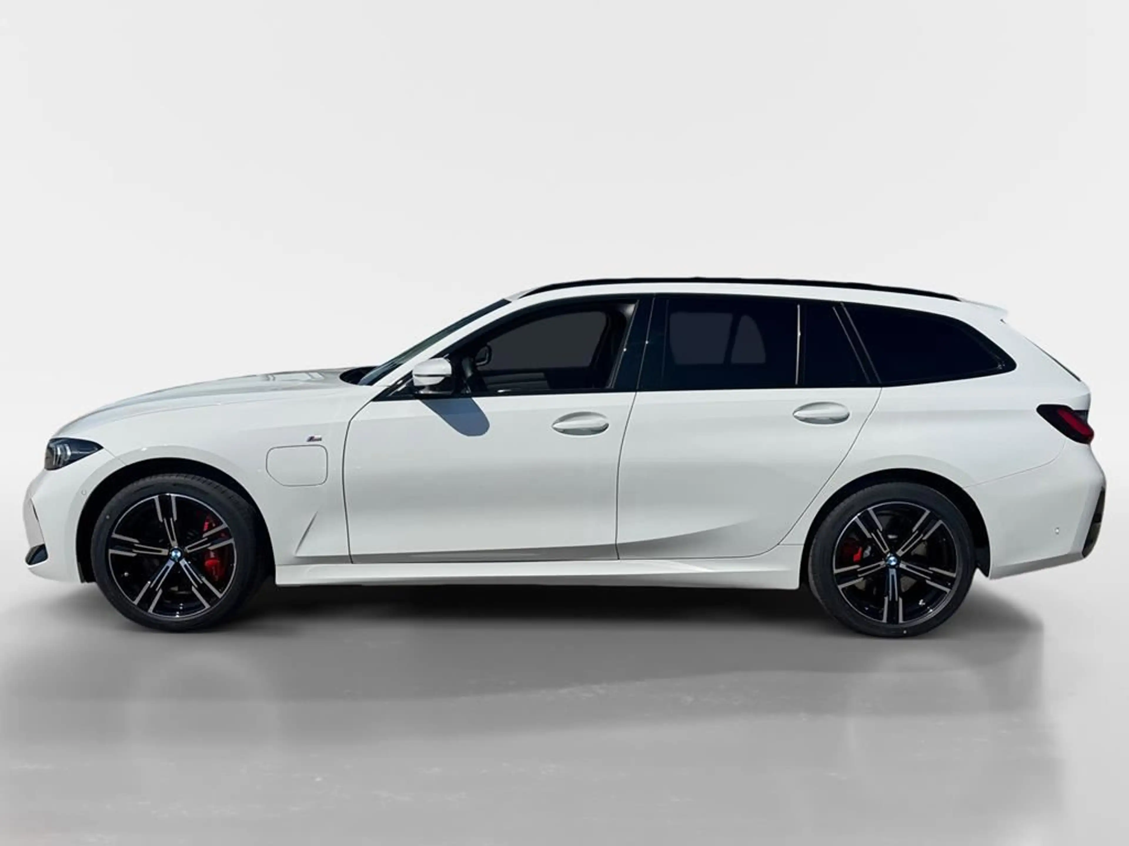 BMW 330 M Sport Pro — photo 6