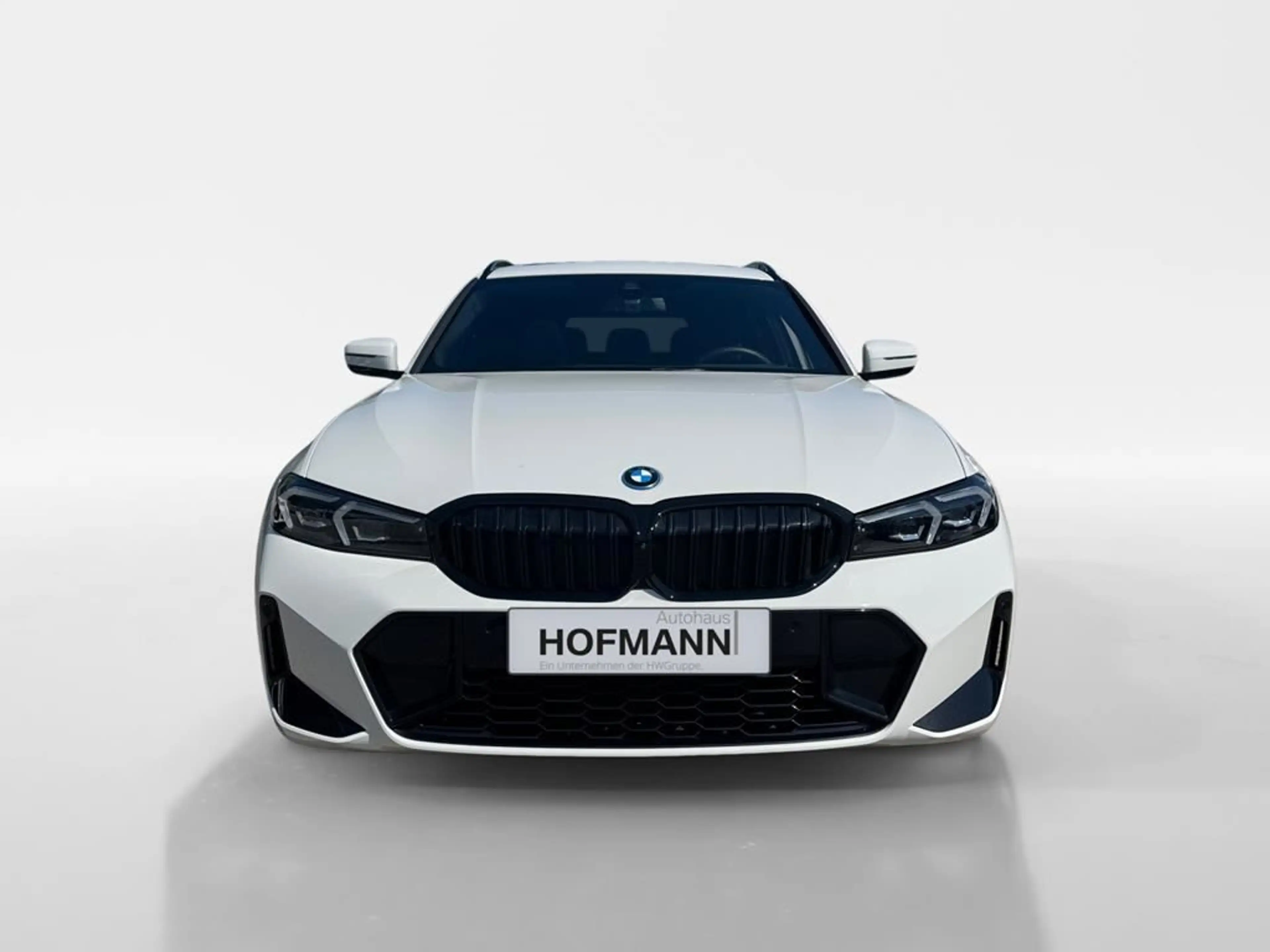 BMW 330 M Sport Pro — photo 2