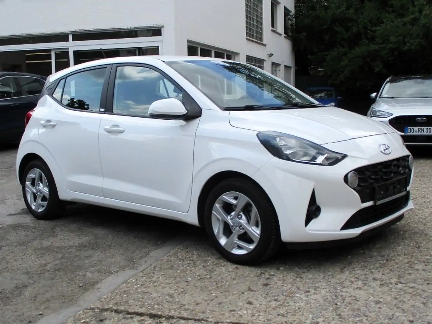 Hyundai i10 Trend PDC*DAB*Spuarassistent*Sitz&Lenkradheizung Weiß - 2