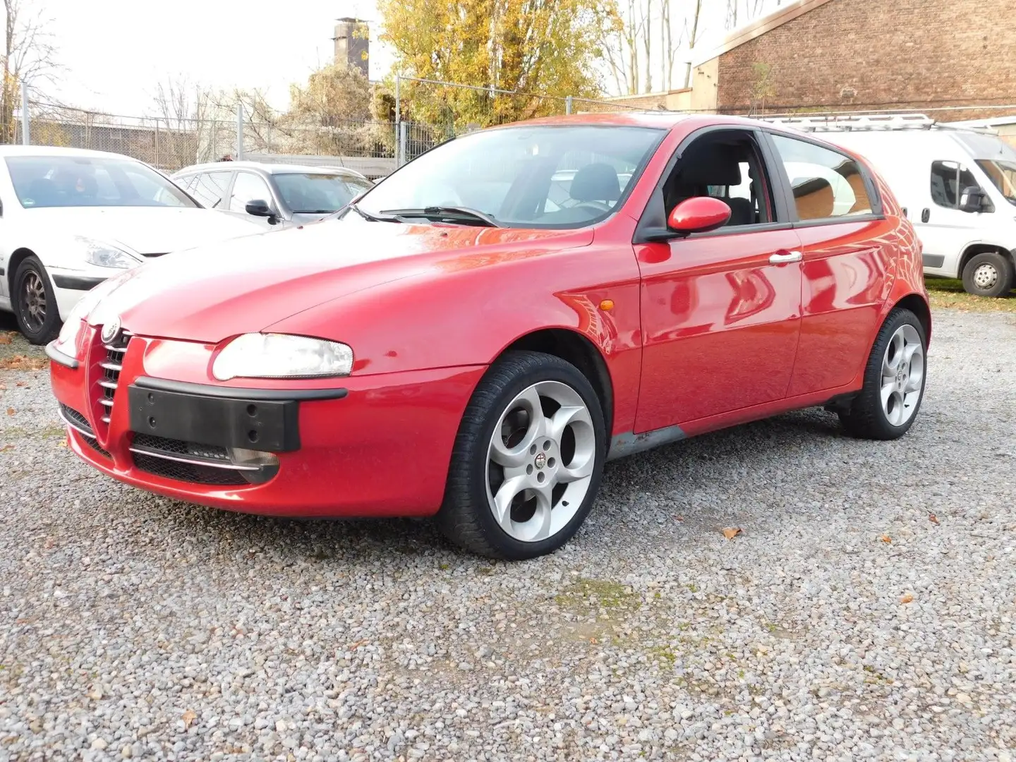 Alfa Romeo 147 Alfa Romeo 147 2.0 T.Spark Distinctive Roşu - 1