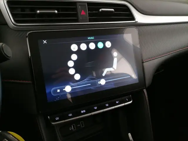 MG ZS view 15