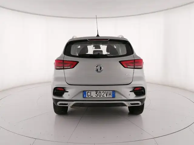 MG ZS view 4