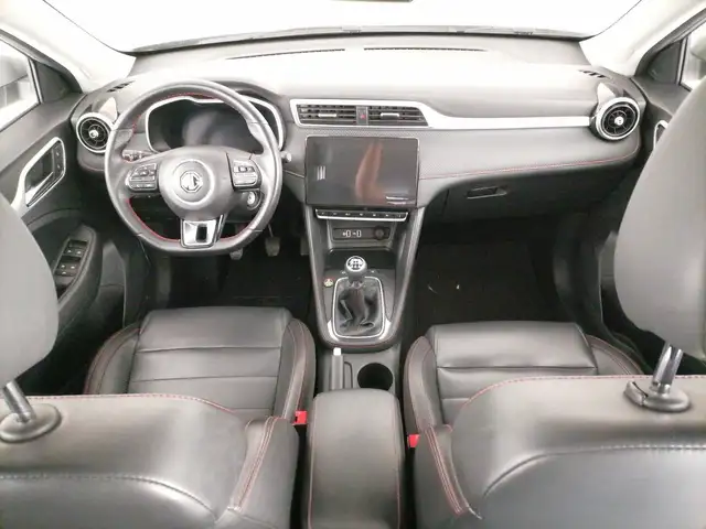 MG ZS view 9