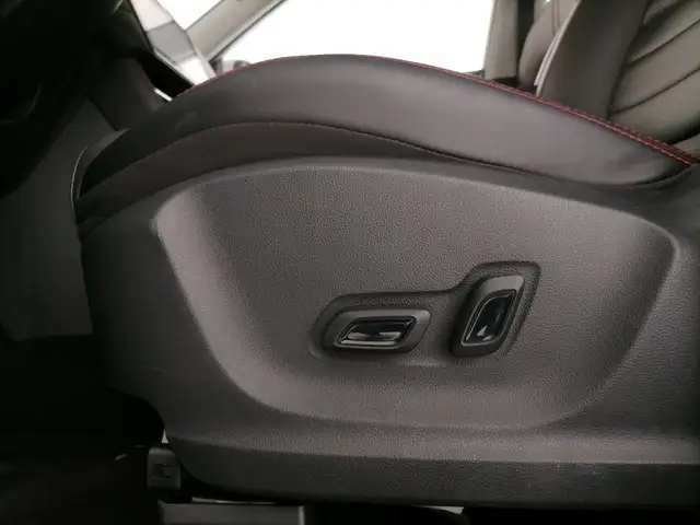 MG ZS view 25